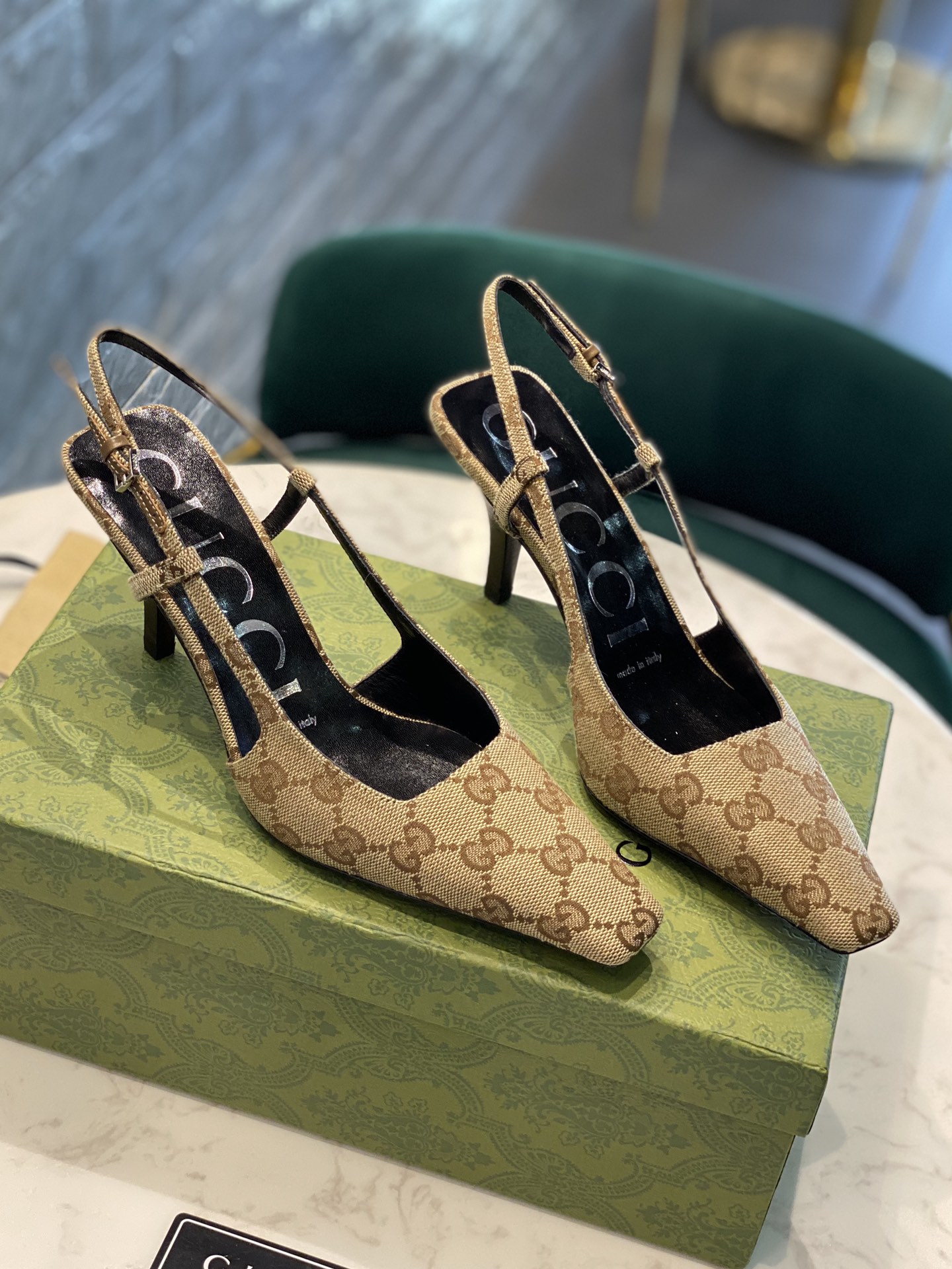G*u*i heels-7.5cm