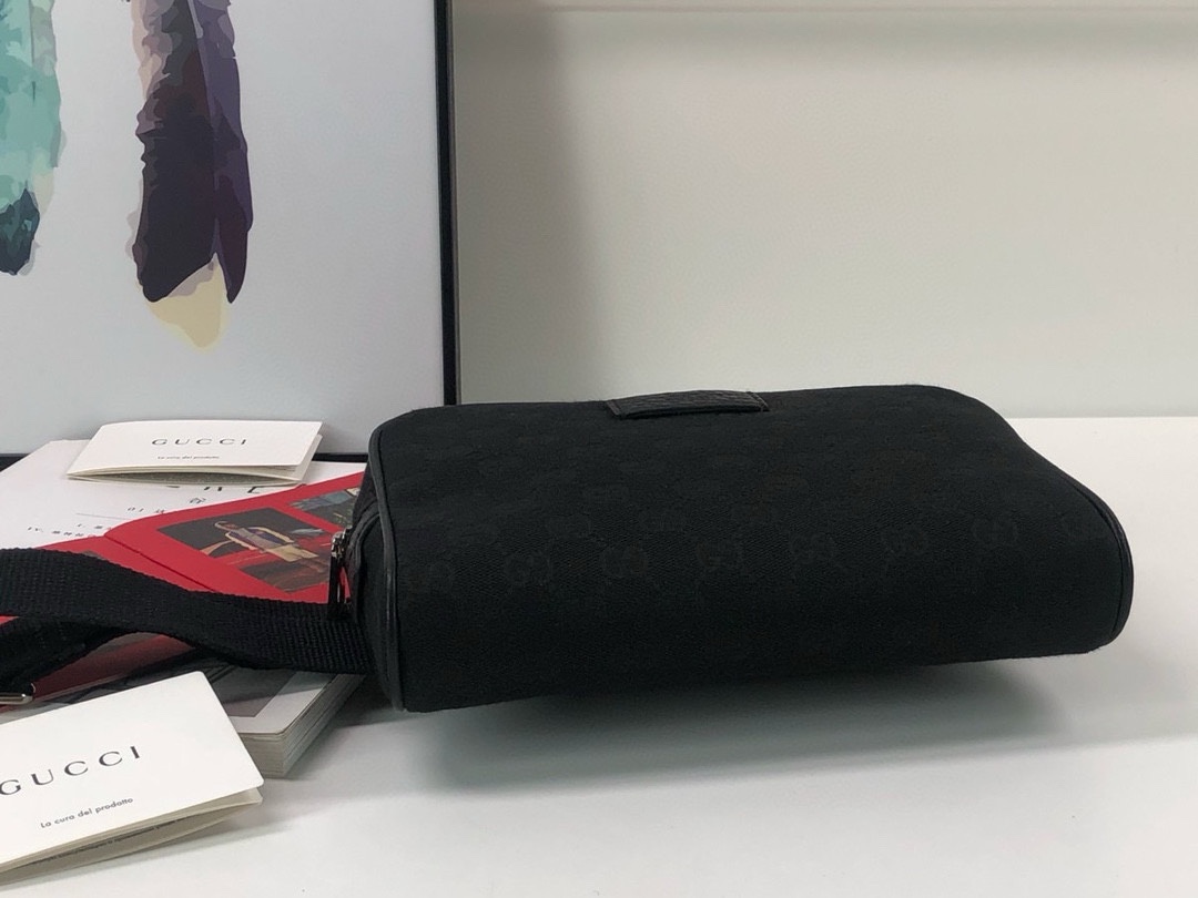 G*u*i waist bag-23x16x5cm