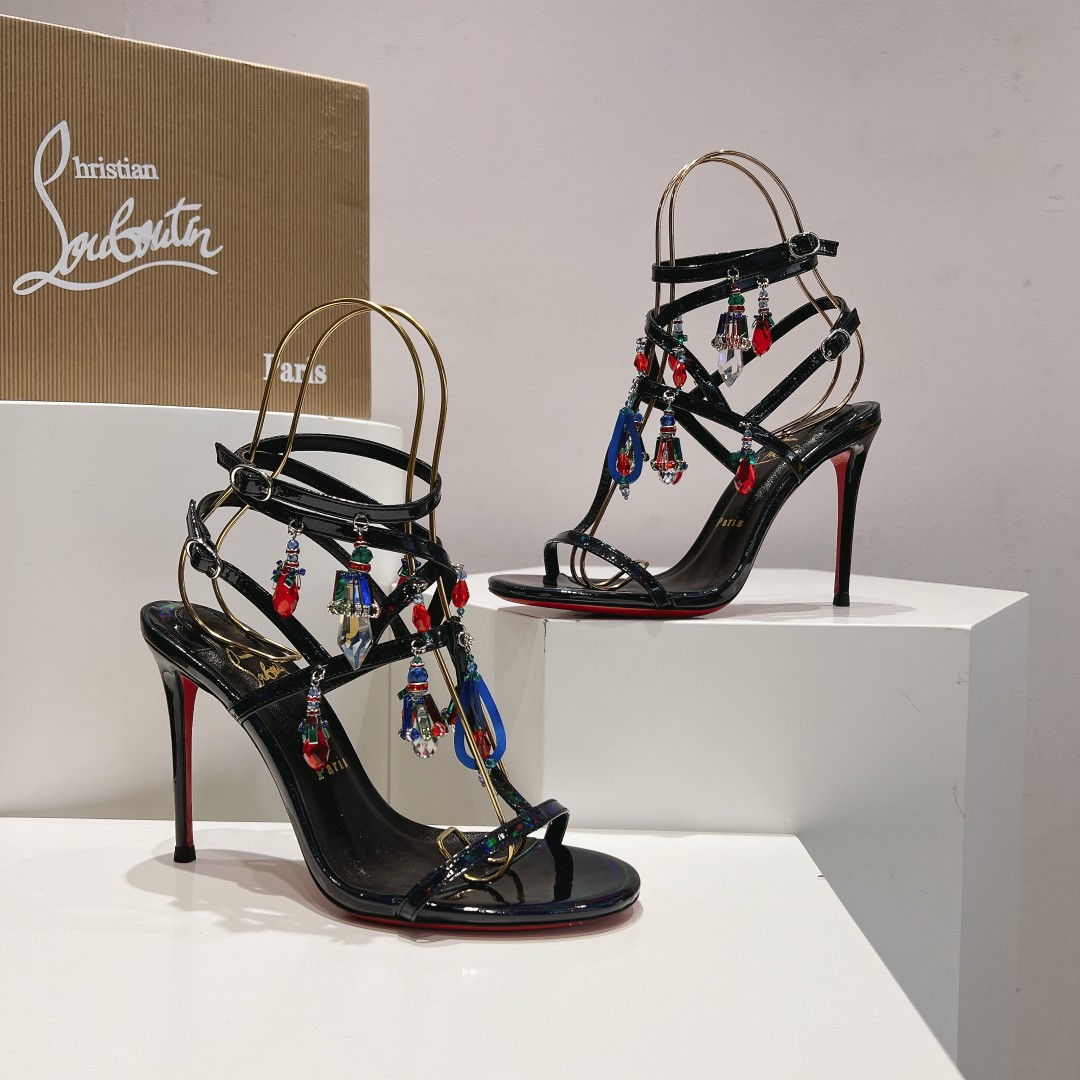 Ch**an louboutin slides