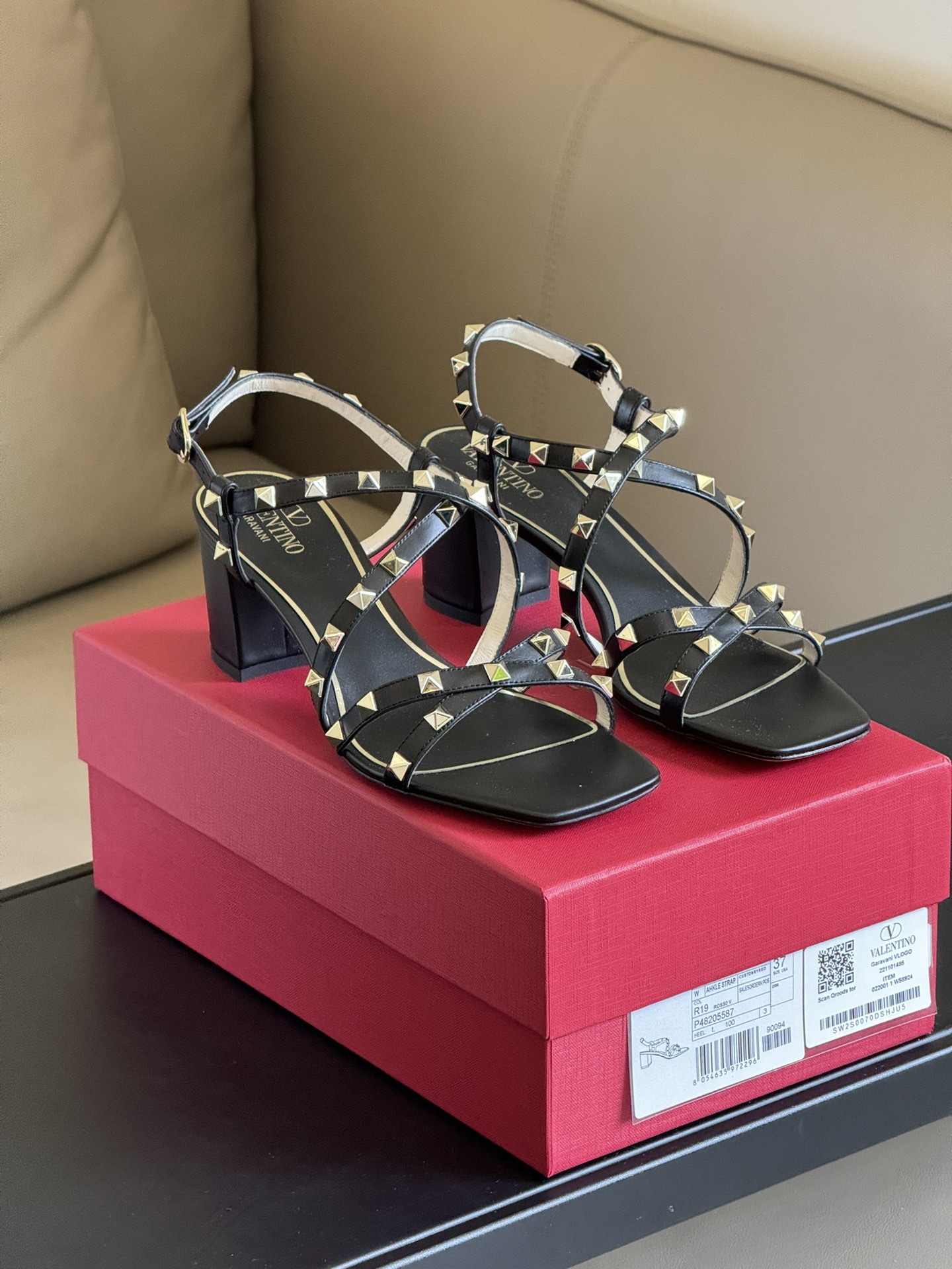 Valentina 2024ss Sandals
