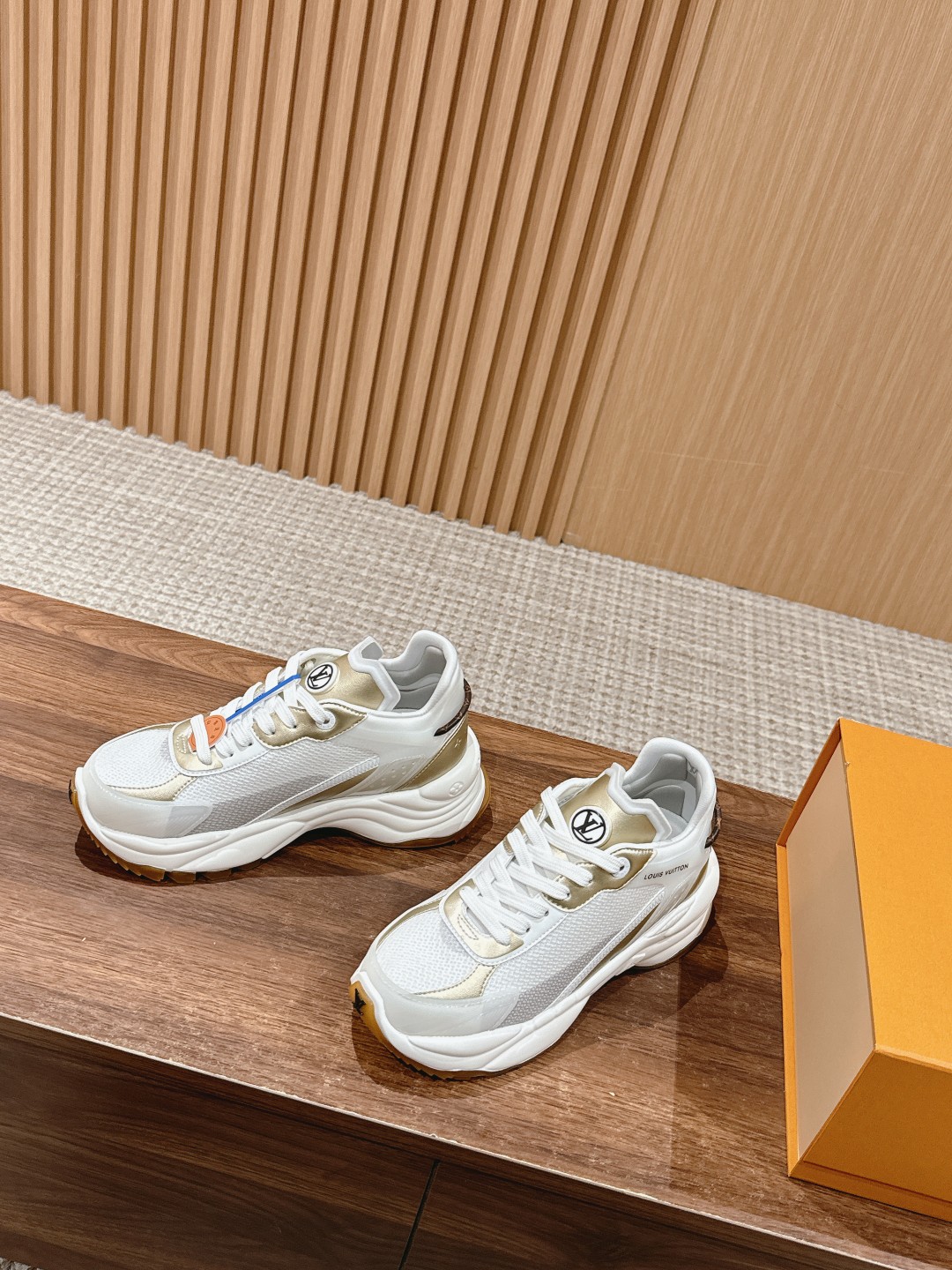 l0*is V*t0n run55 sneakers(eu35-eu41)