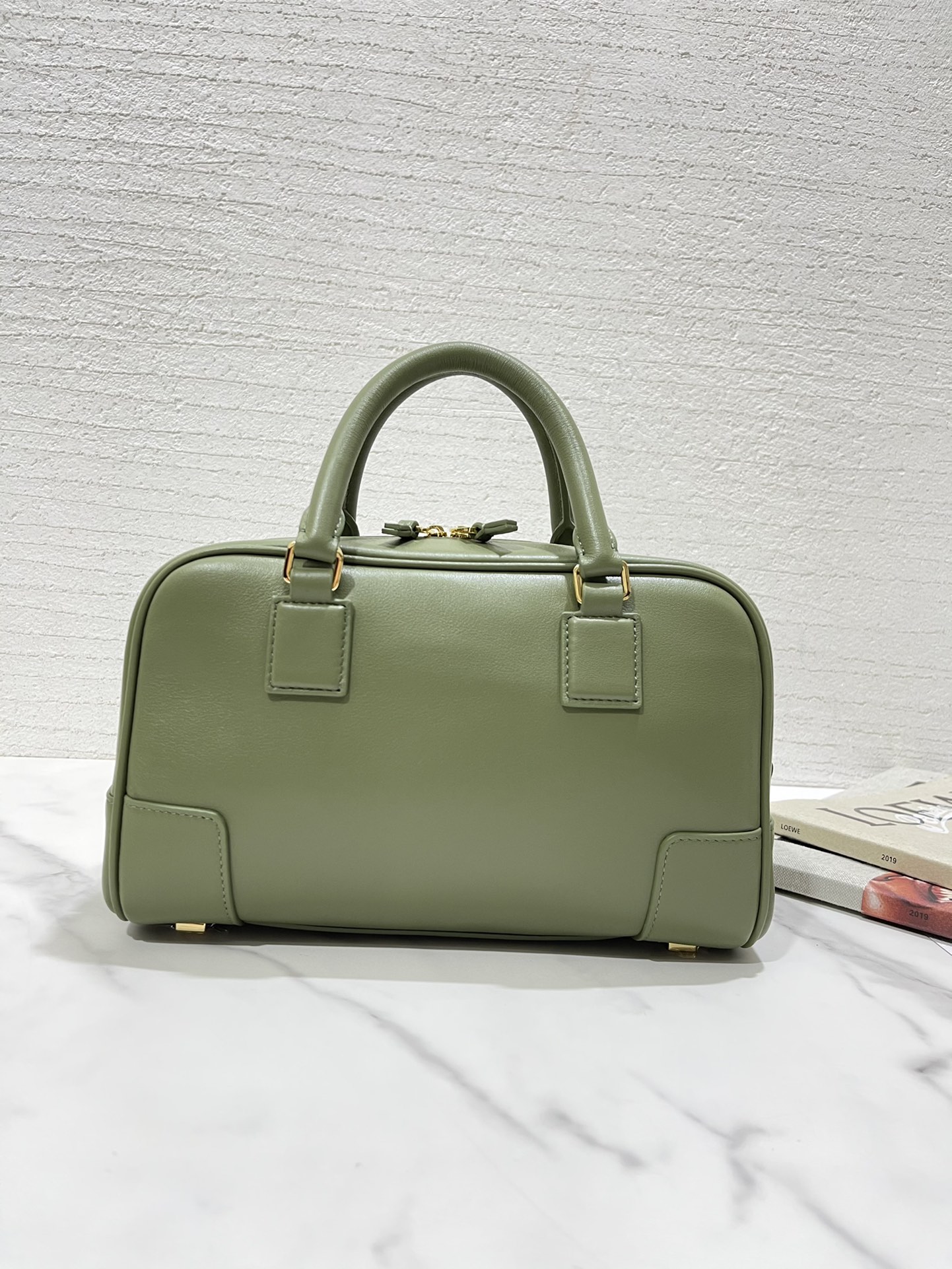 L0ew* amazon bag-23*16*10cm