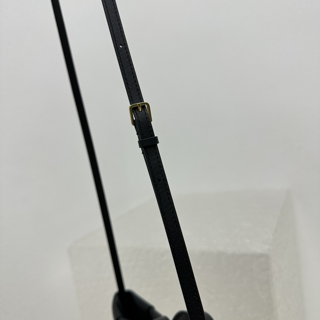 T*e R0w camdem bag-32*23*14cm