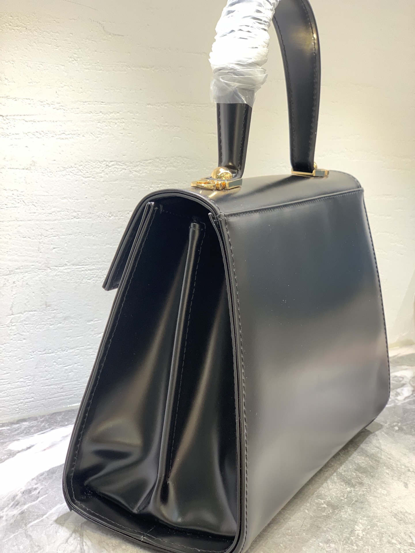 Ferragamo Tote-27×20×10CM