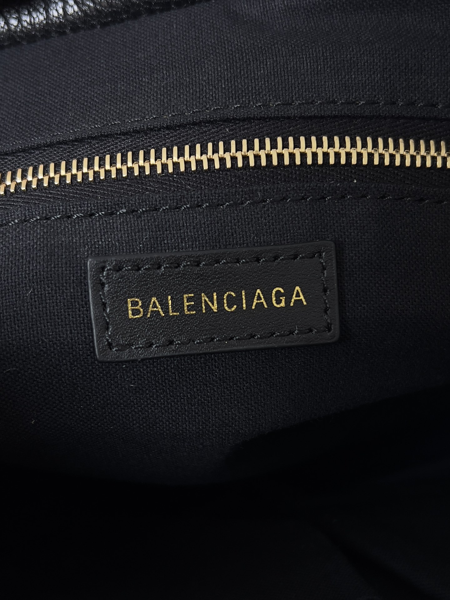 Balenciag Graffiti Classic City-30*10*20CM