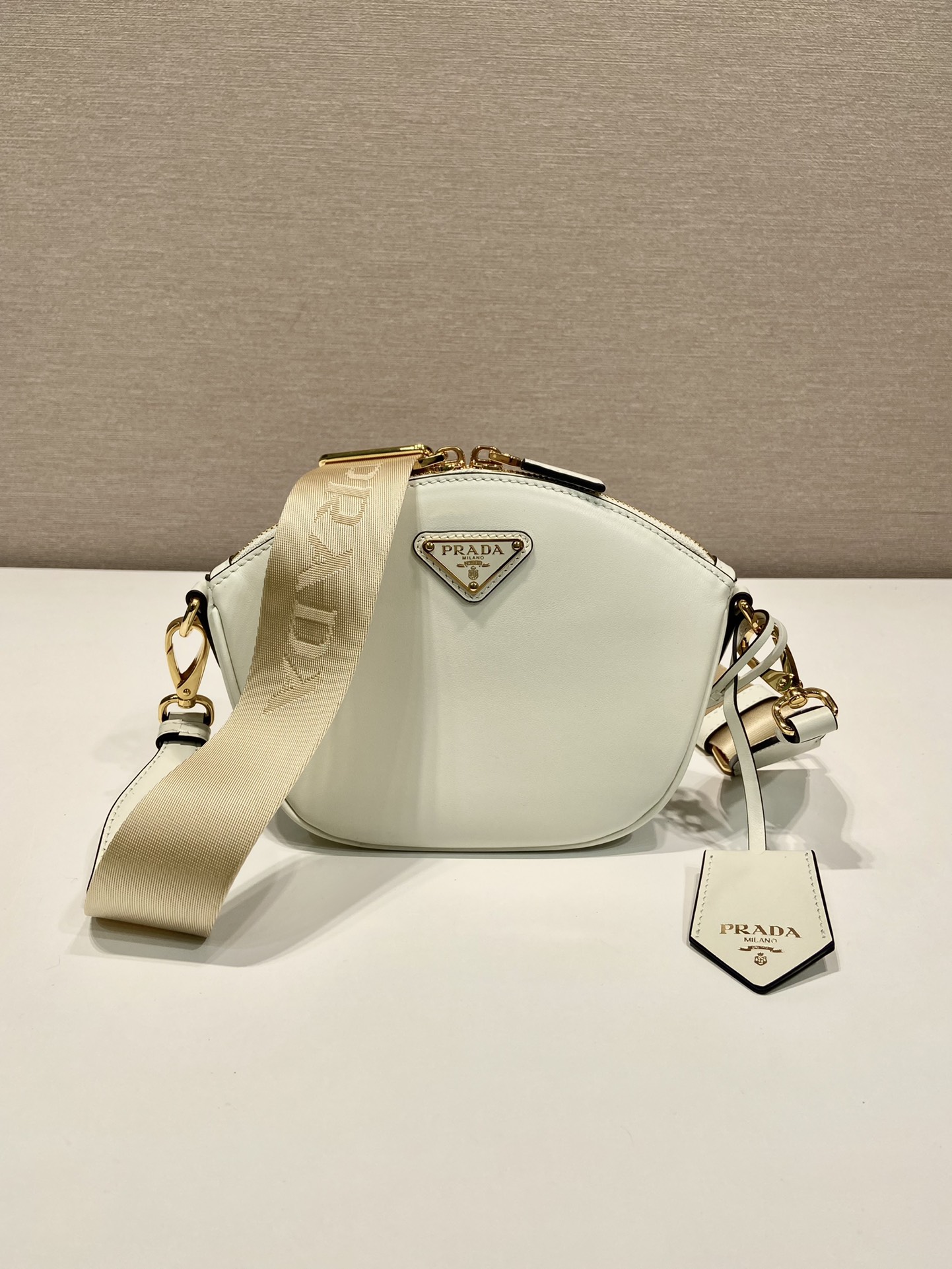 Pra*a 1bh212 crossbody bag-18*15*8cm