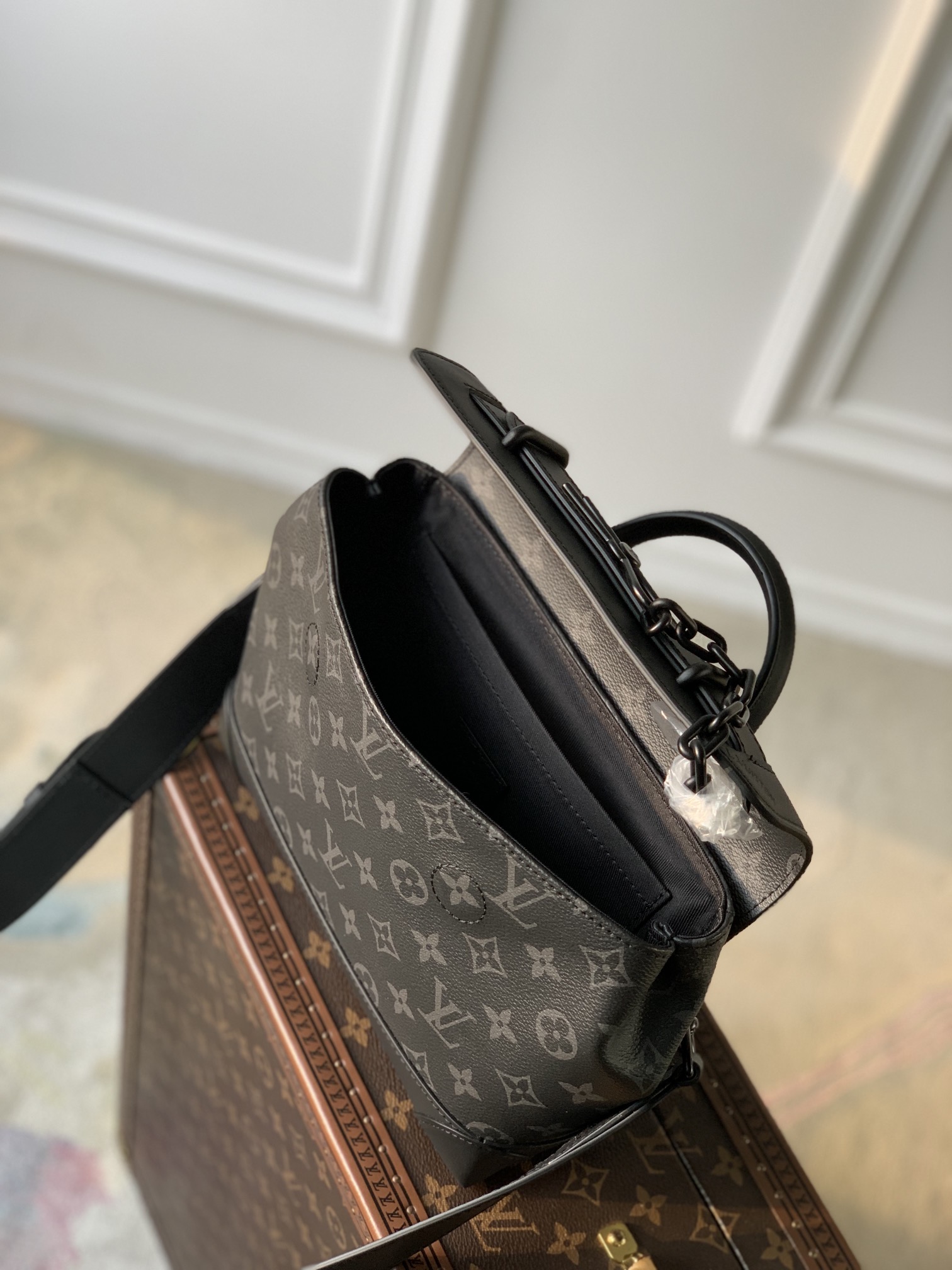 l0*is V*t0n pochette steamer -m46953-25 x 19 x 8 cm
