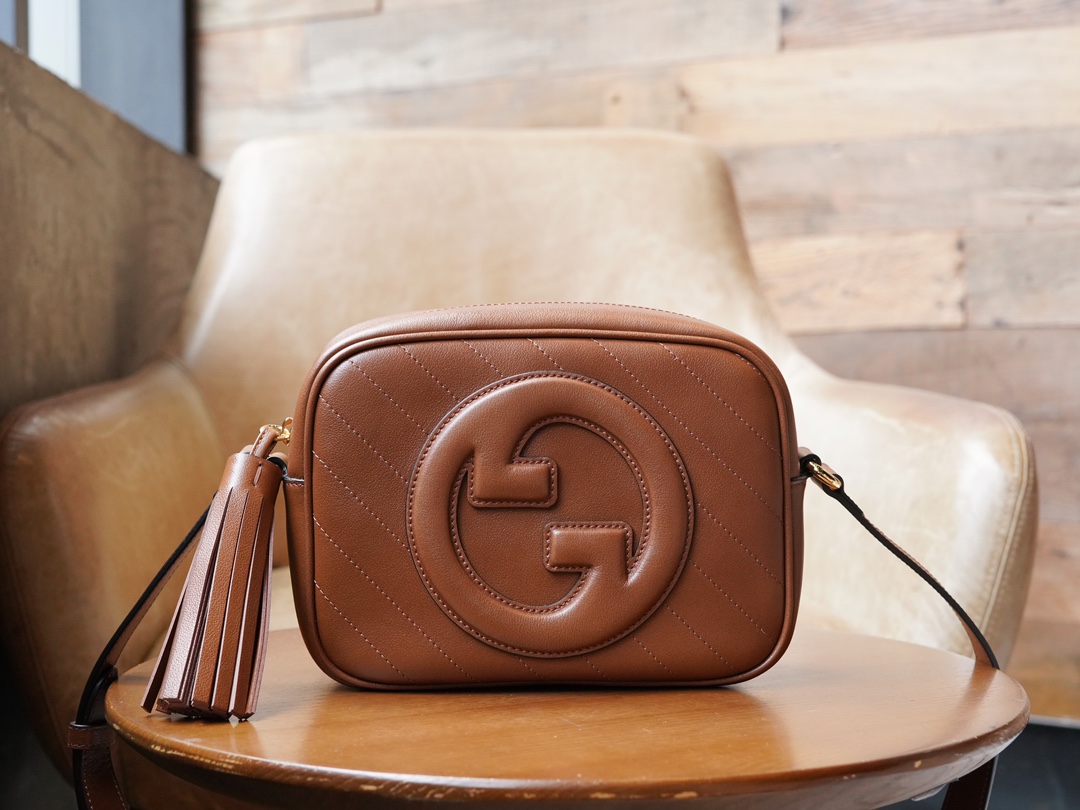 G*u*i blondie shoulder bag-21*15.5*5cm