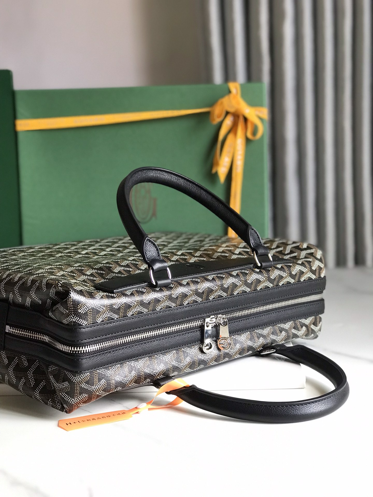 Go*ard cisalpin messenger bag-39*29*9cm
