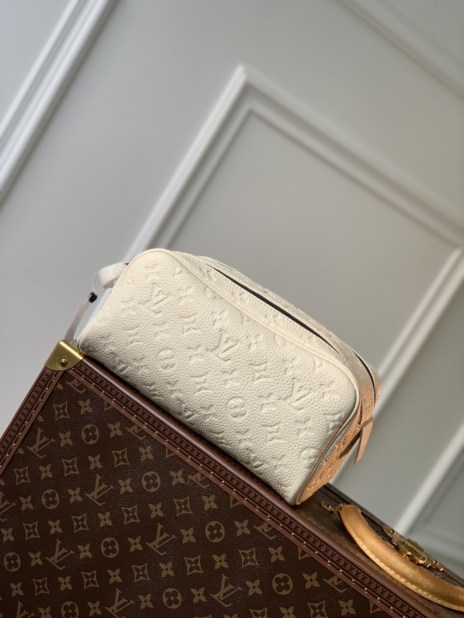 l0*is V*t0n locker dopp kit pouch -28 x 15 x 16.5cm