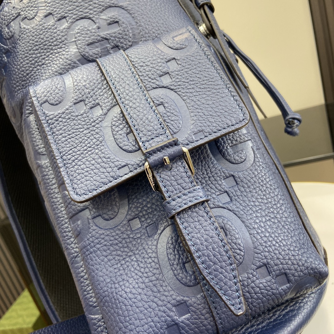 G*u*i backpack-34*41*12cm