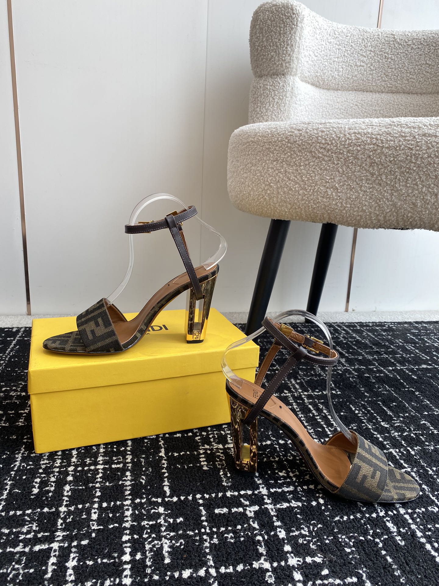 F**di 2024ss heels