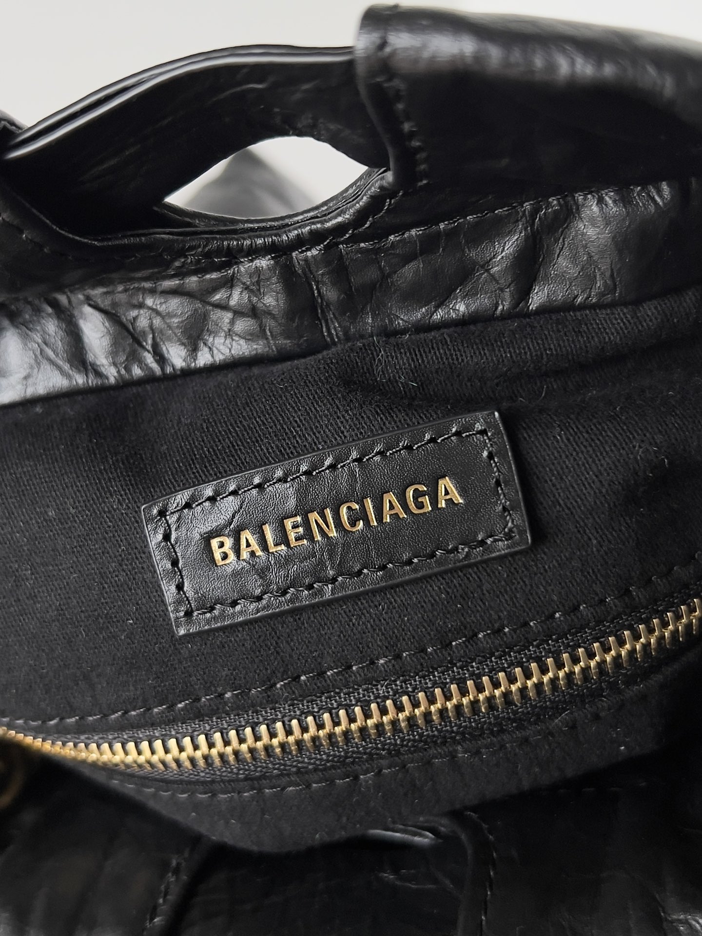 Ba*len*cia*ga crush tote-23.9*25.9*9.9cm