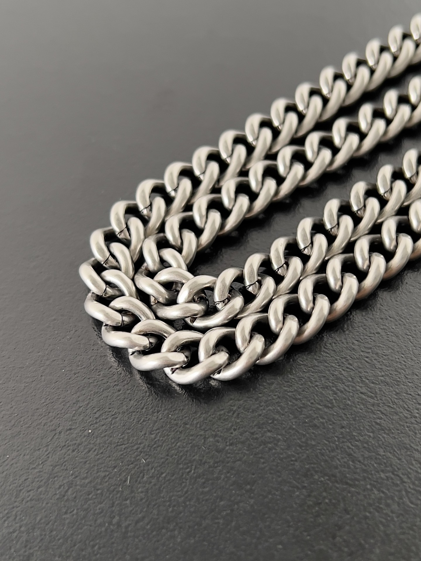 Ba*len*cia*ga crush chain bag-21.8*9.9*4.8cm