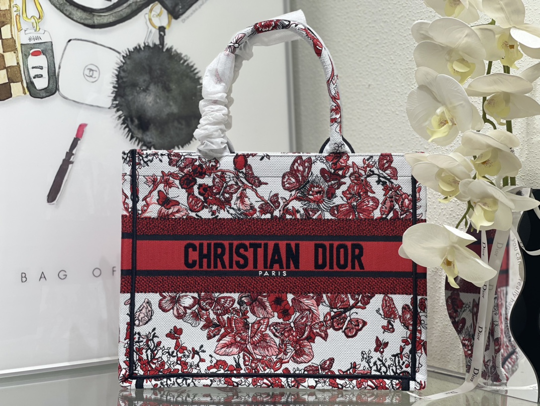 D*or small book tote-36.5cm