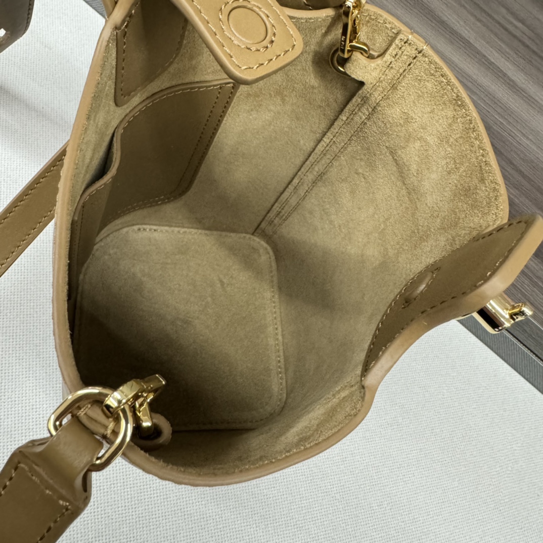 L0ew* mini pebble bucket bag-16*16*19.5cm