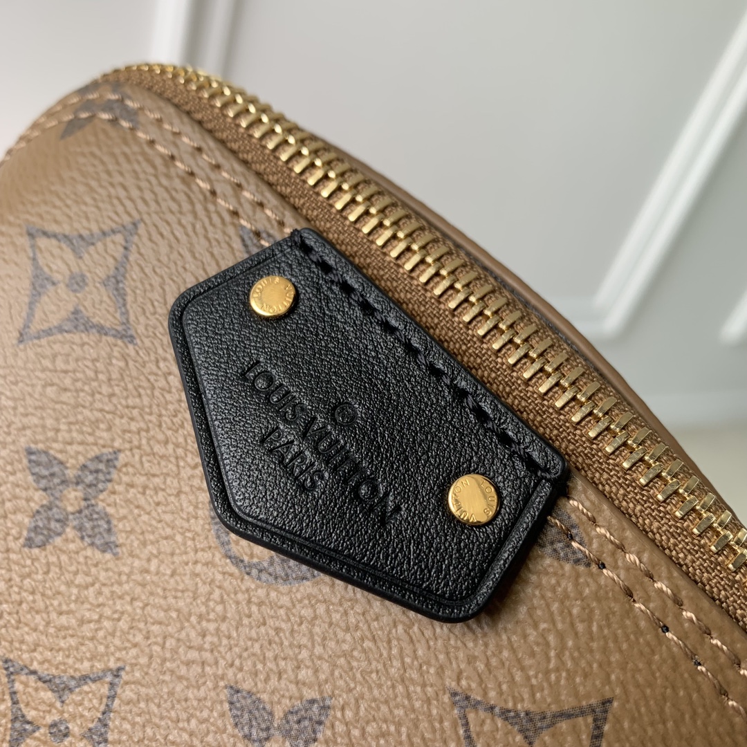l0*is V*t0n just in case bag-m47096-11 x 8 x 2.5cm