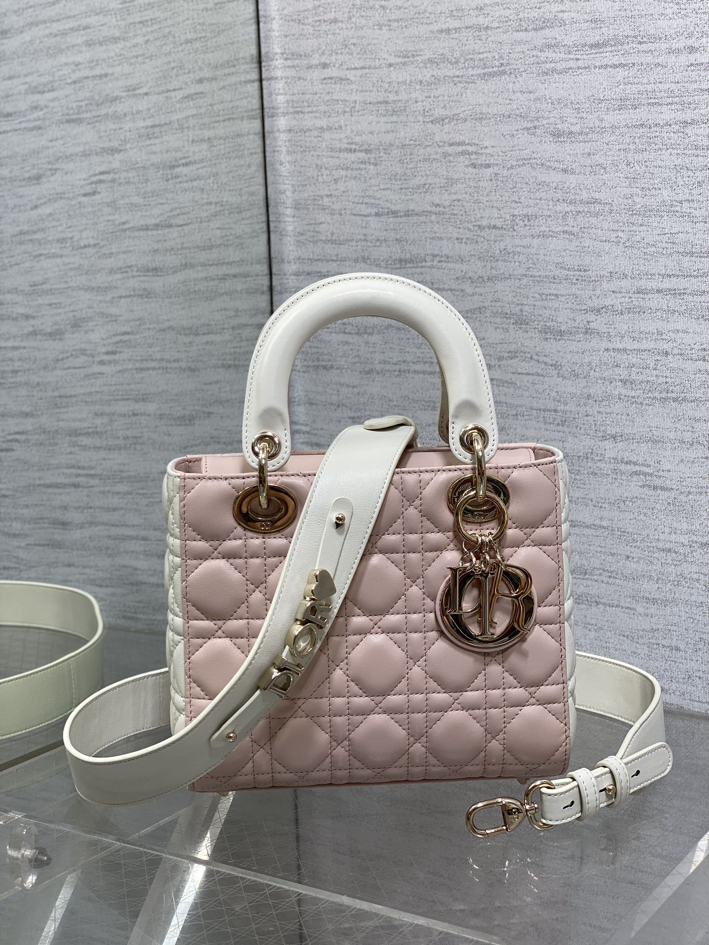 lady D*or bag-gold hardware-20*16.5*8cm