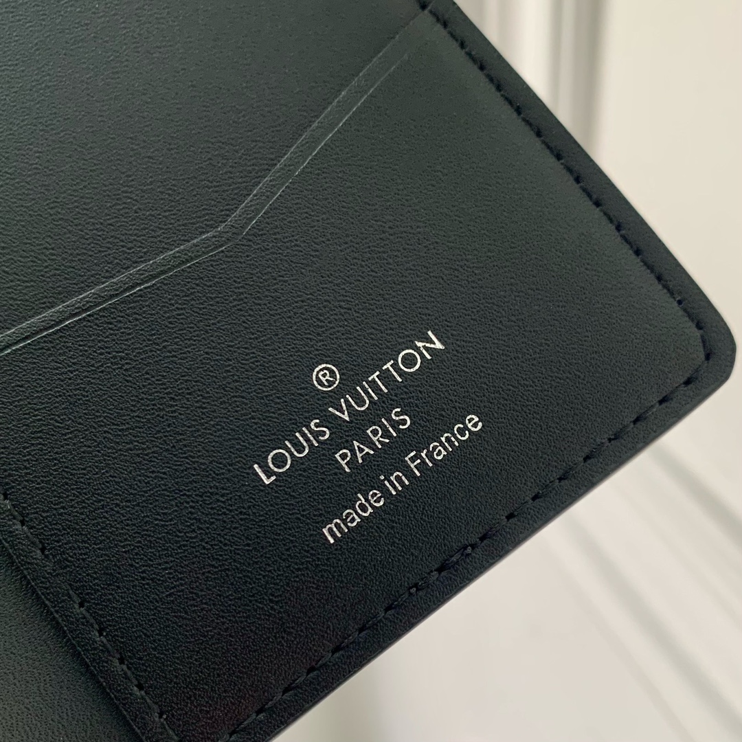 l0*is V*t0n wallet-m83330-7.5 x 11.1 x 1cm