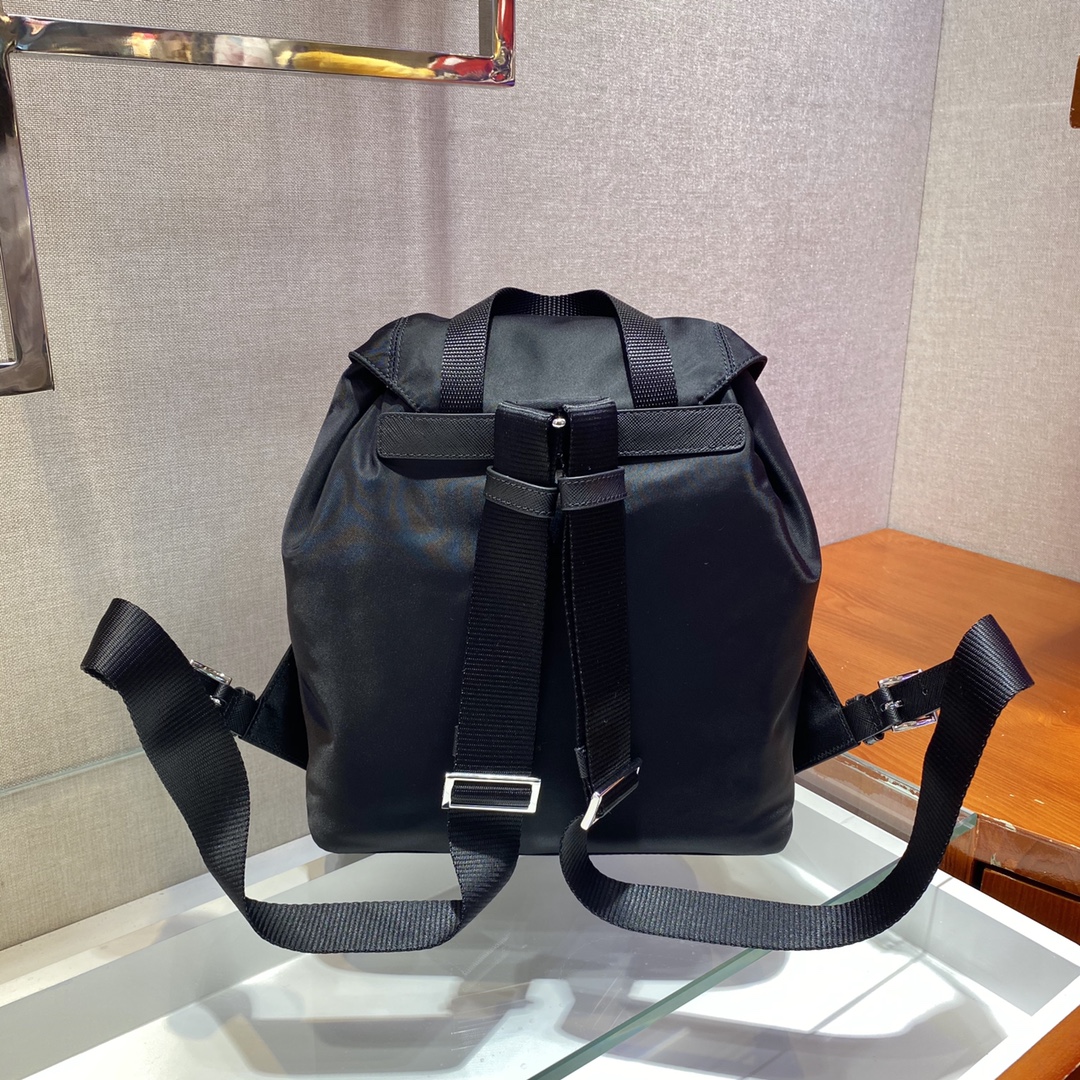 Pra*a re-nylon 1bz677 backpack-12*23.5*28cm