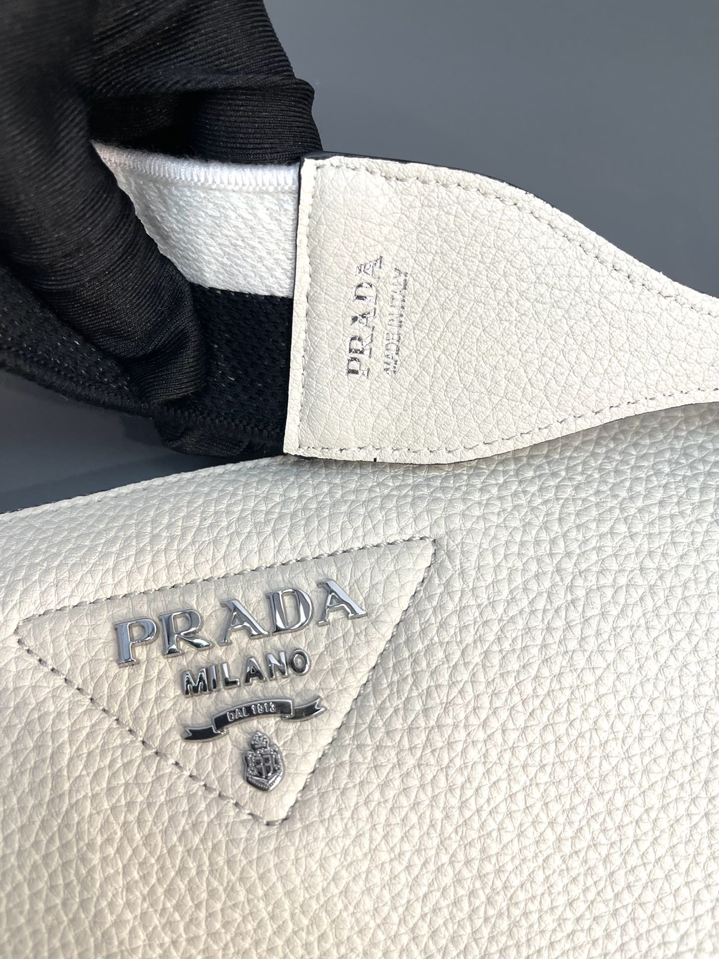 Pra*a 1bh050 double-strap backpack bag-30*19.5cm