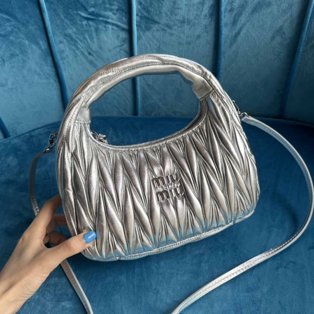 M*um*u wander hobo bag-23x13x7cm