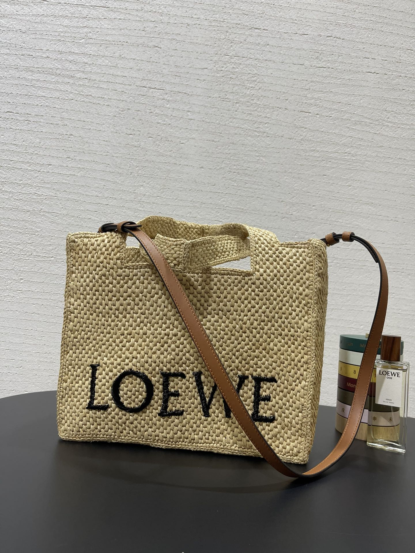 L0ew* raffia font tote bag-30✕15✕25.5cm