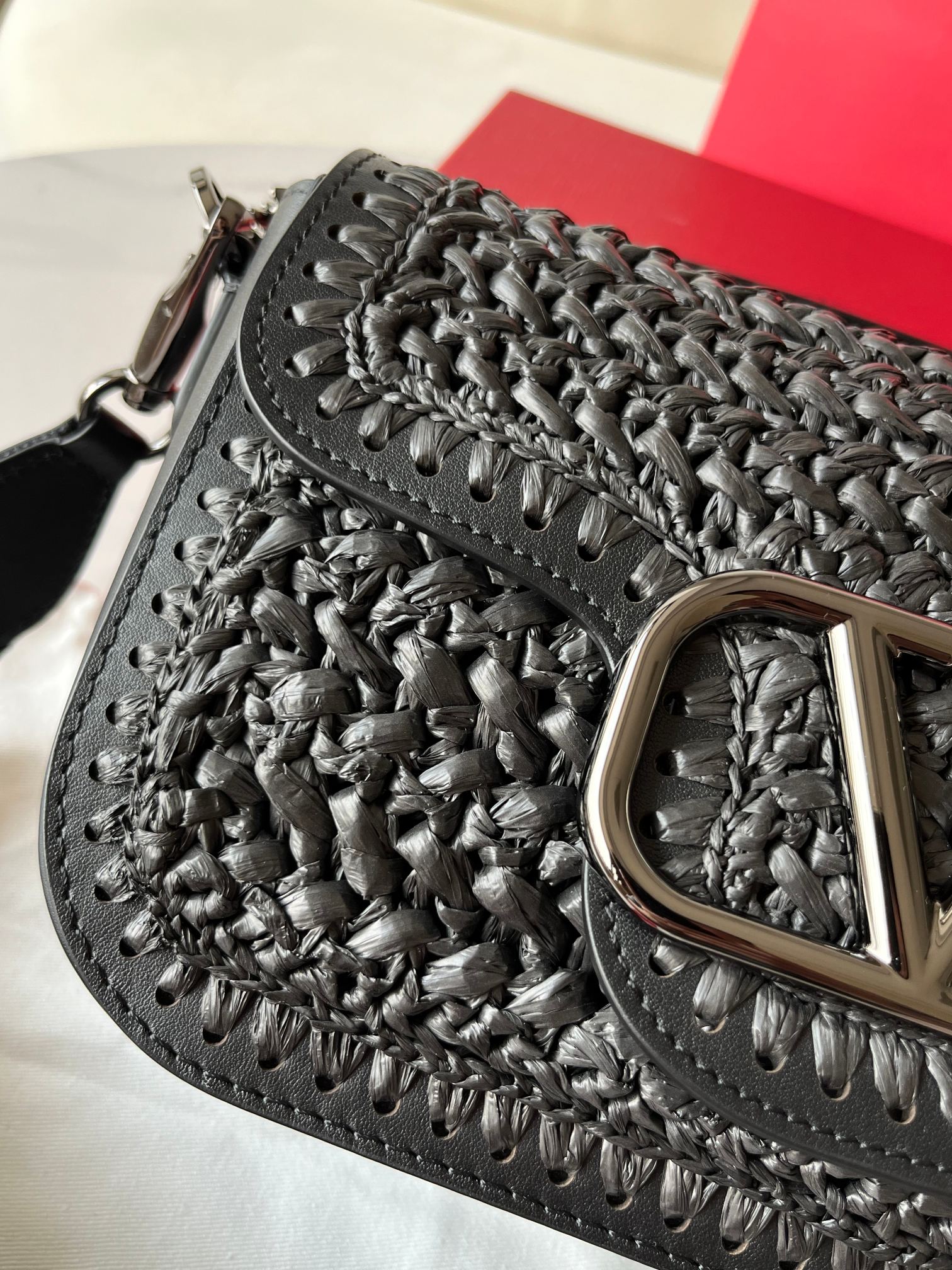 Va1e*ntin0 garavani alltime bags-23.5*18*8cm