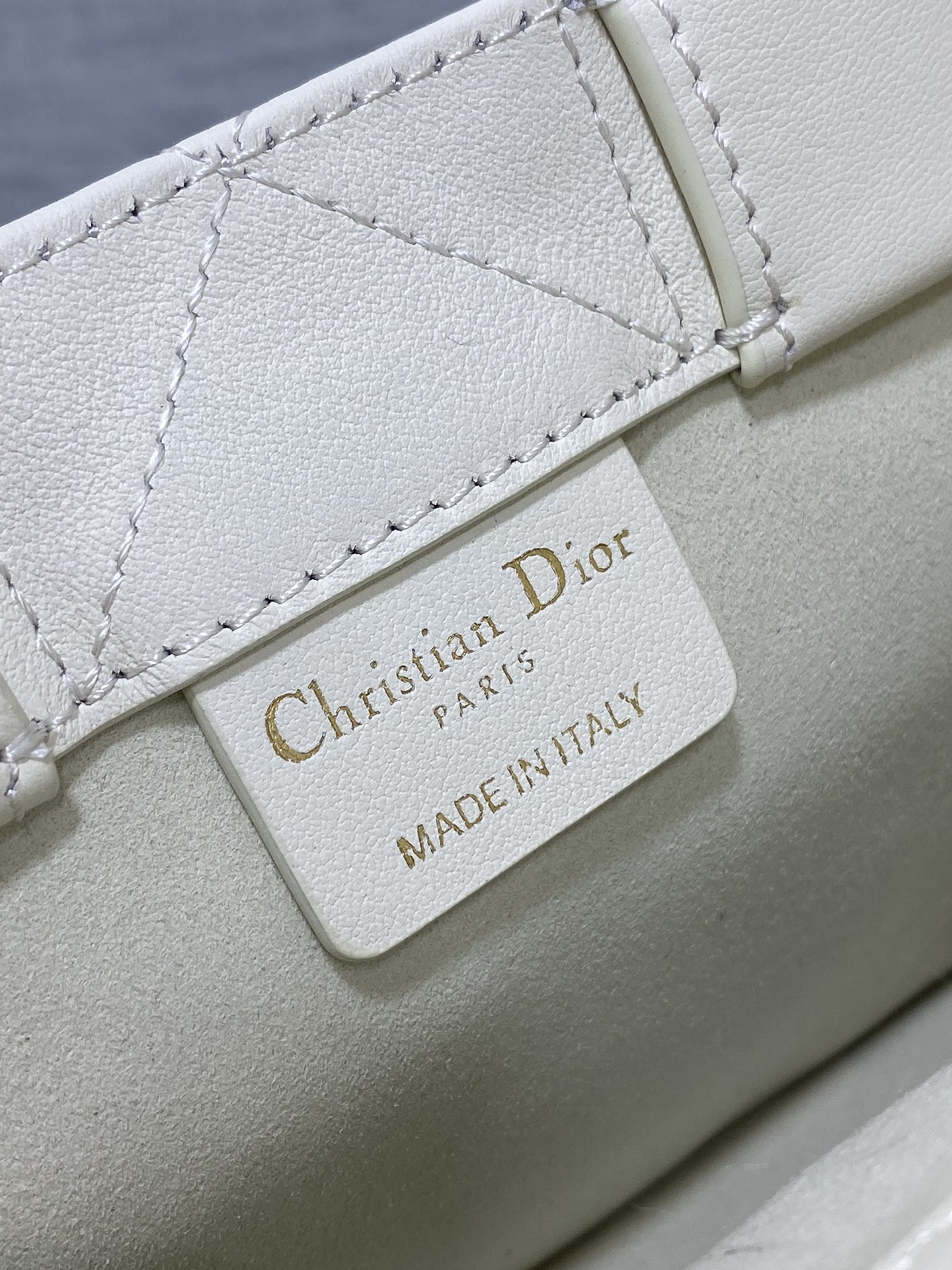 D*or book tote-21.5*13*7.5cm