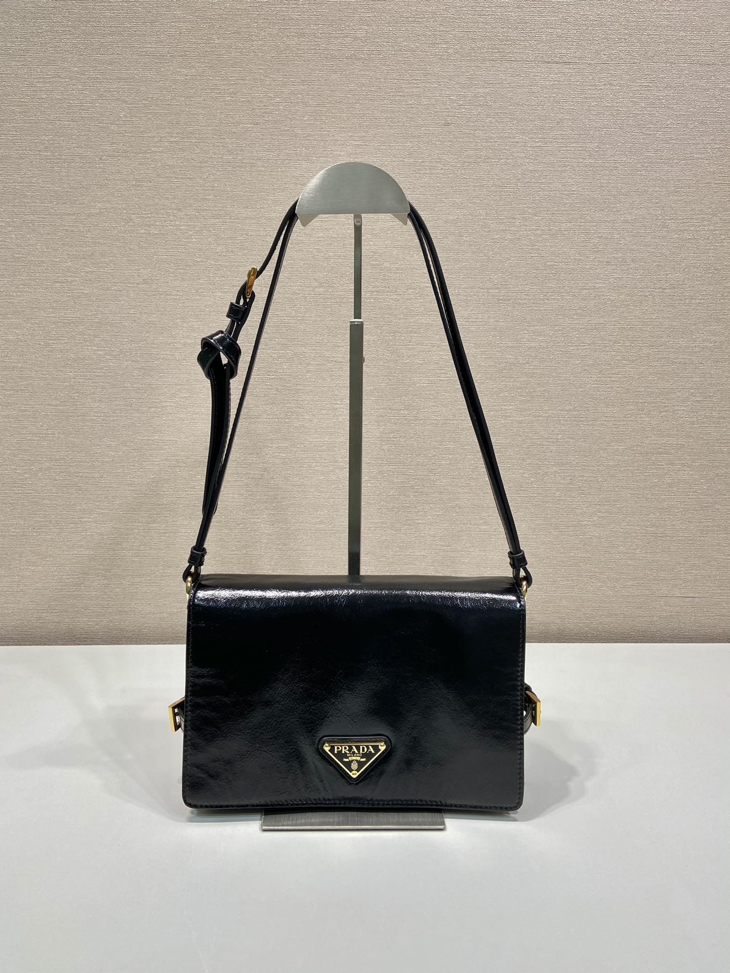 Pra*a 1bd082 messenger bag-23*15*8.5cm