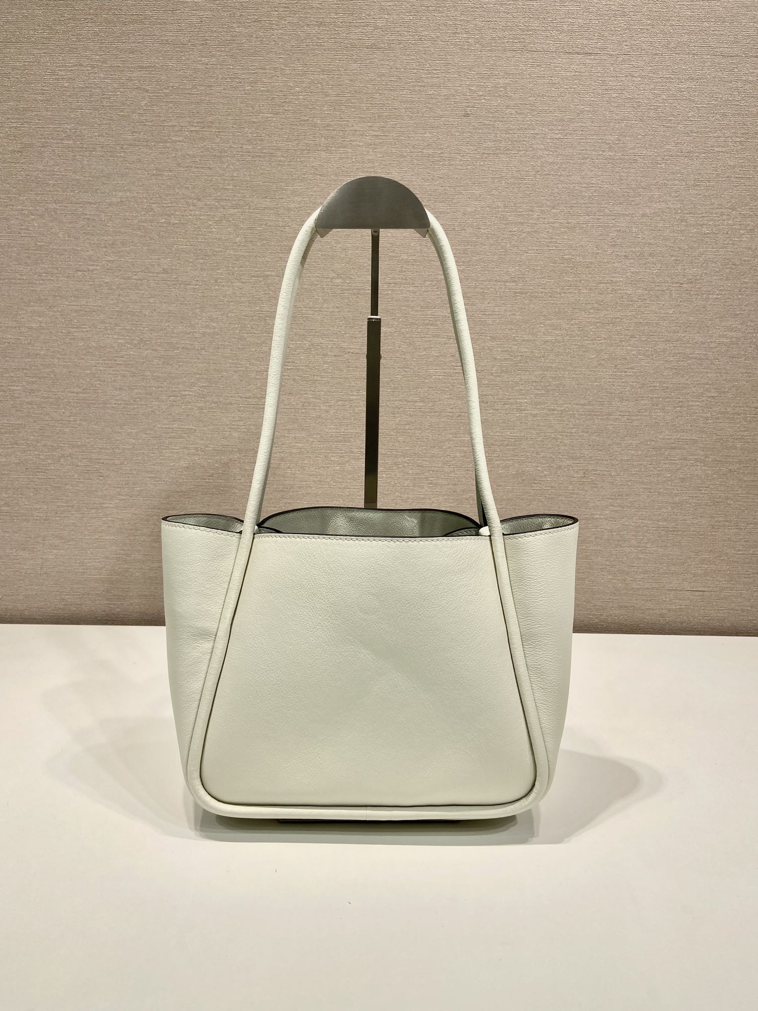 Pra*a women medium leather handbag -1bg539-25*18.5*12.5cm