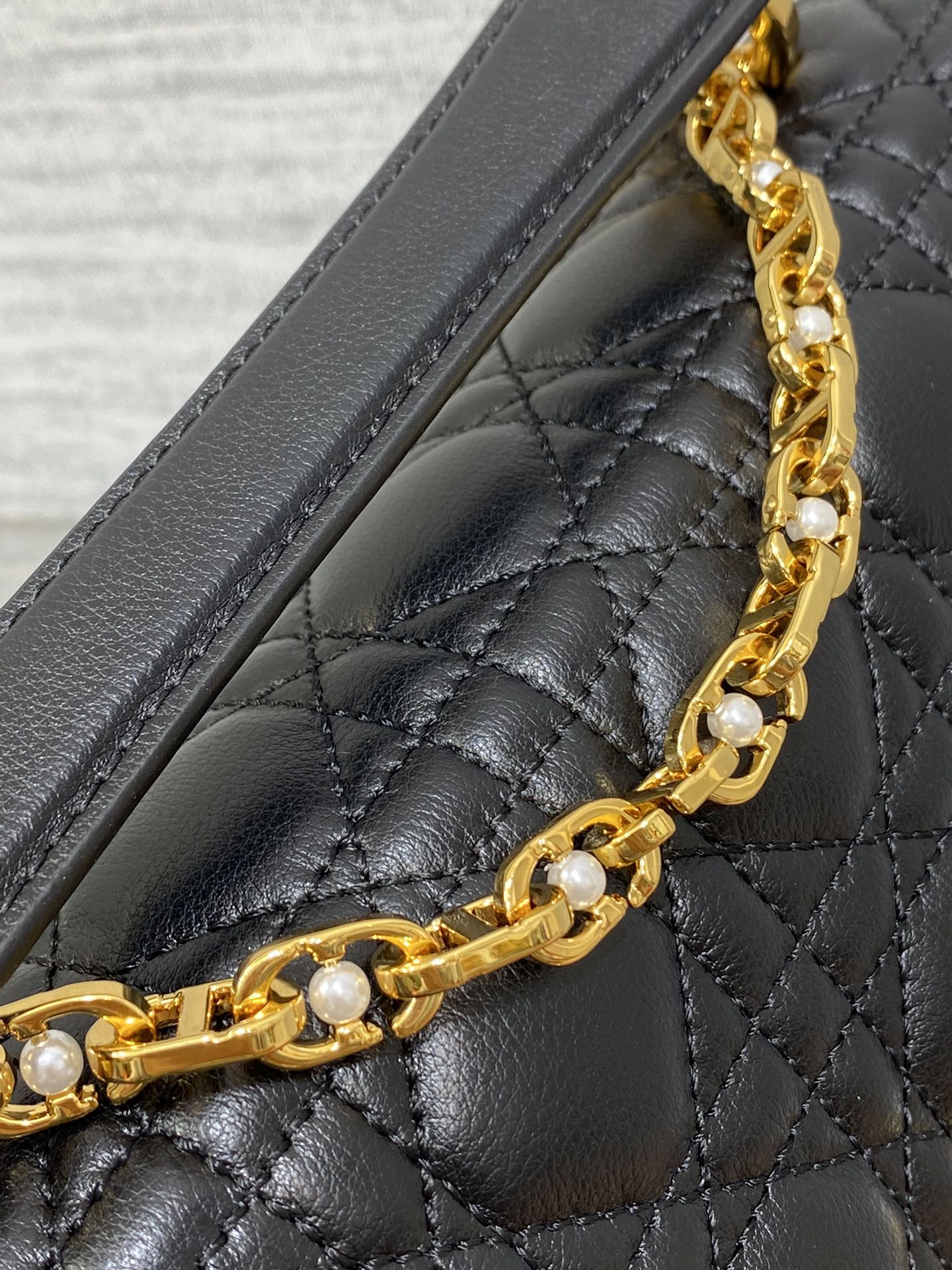 small D*or jolie top handle bag-22*8*14cm