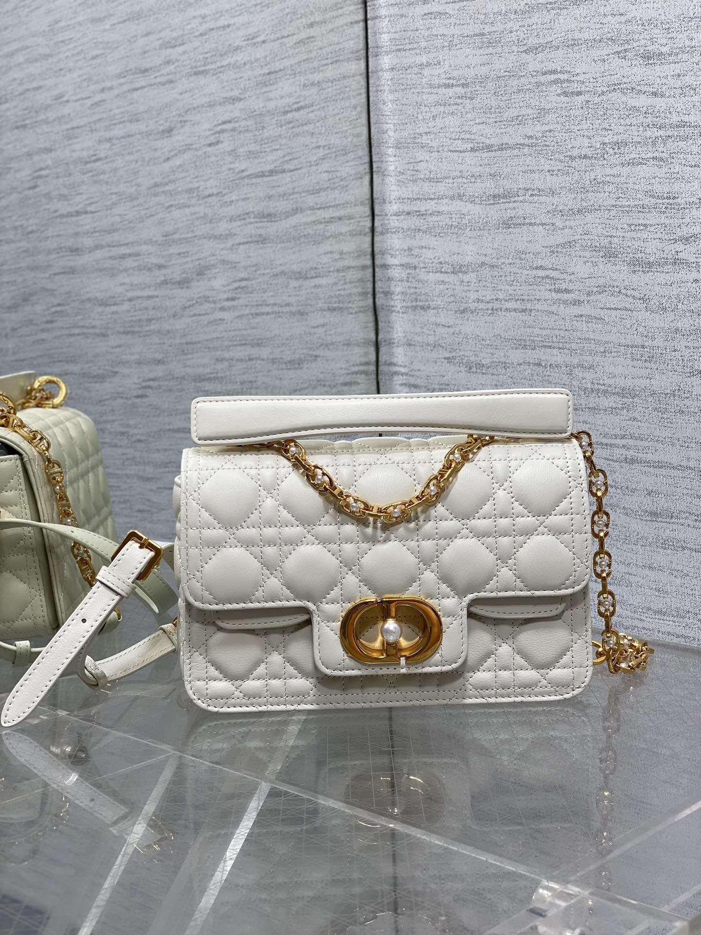 small D*or jolie top handle bag-22*8*14cm