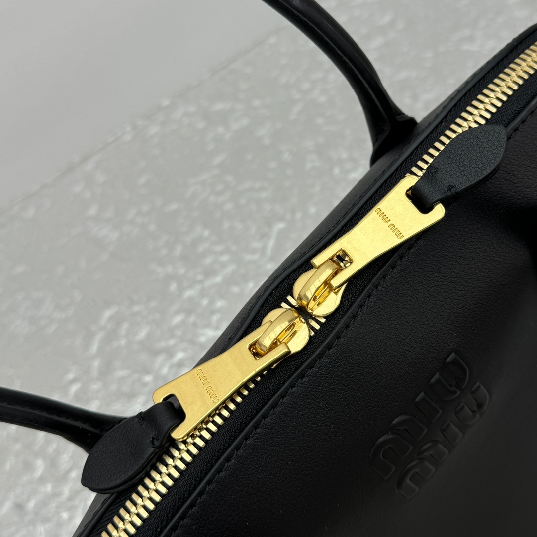 M*um*u casual style plain leather elegant style bridal logo-33*13*21cm