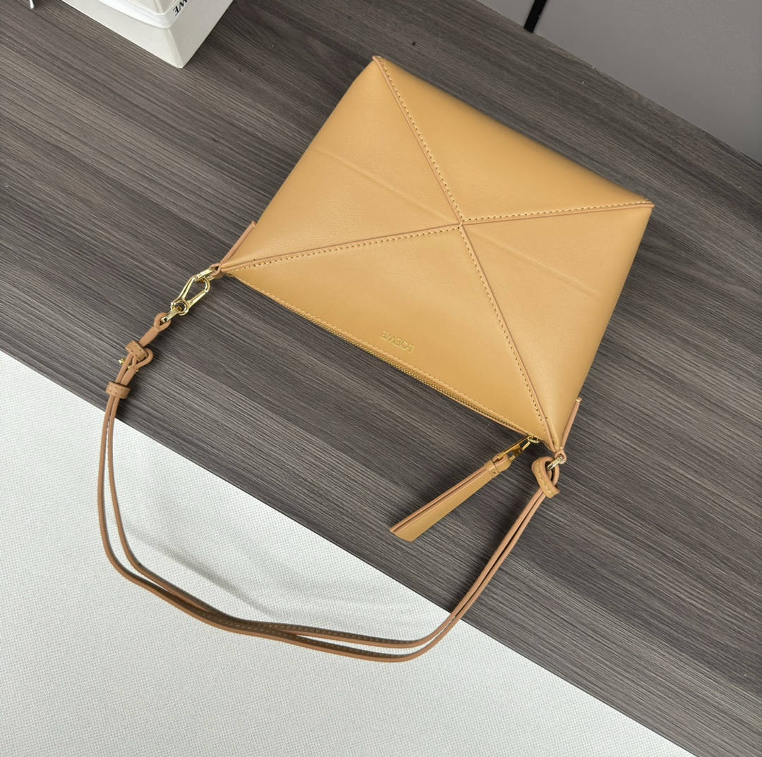 L0ew* puzzle fold pouch-23*6.5*15.5cm