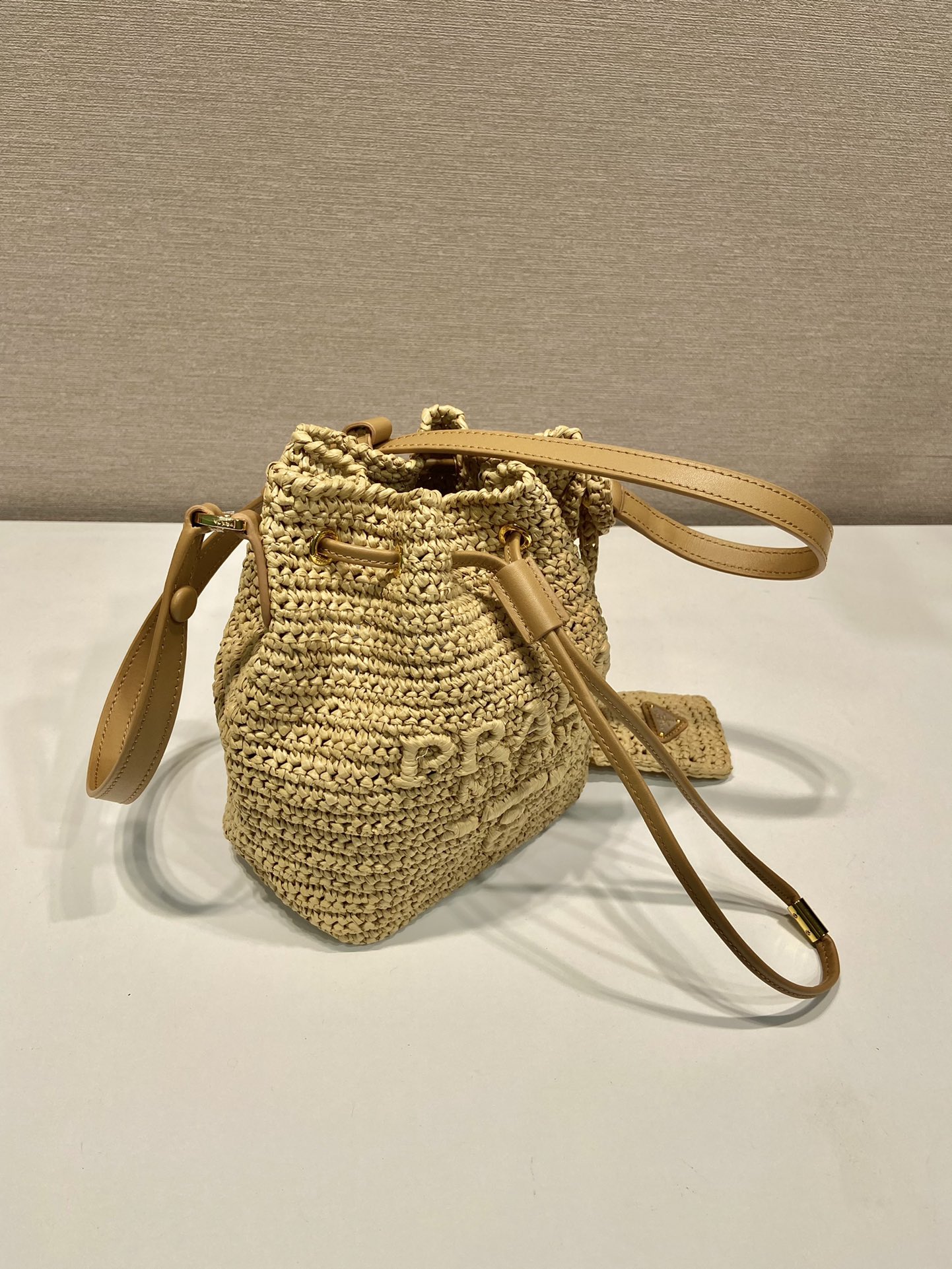 Pra*a 1be068 bucket-16*19*9cm