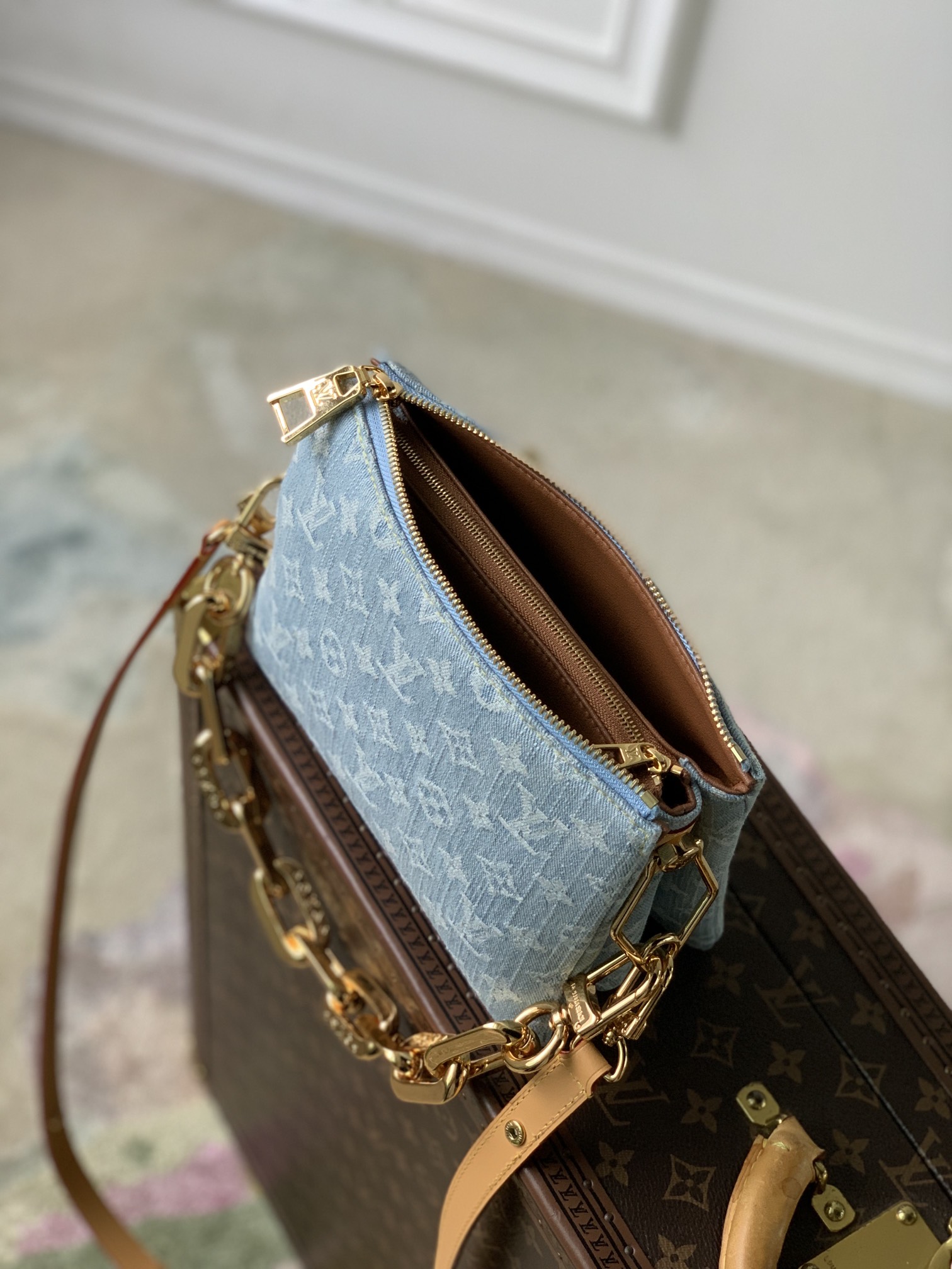 l0*is V*t0n coussin bb bag-21*16*7 cm