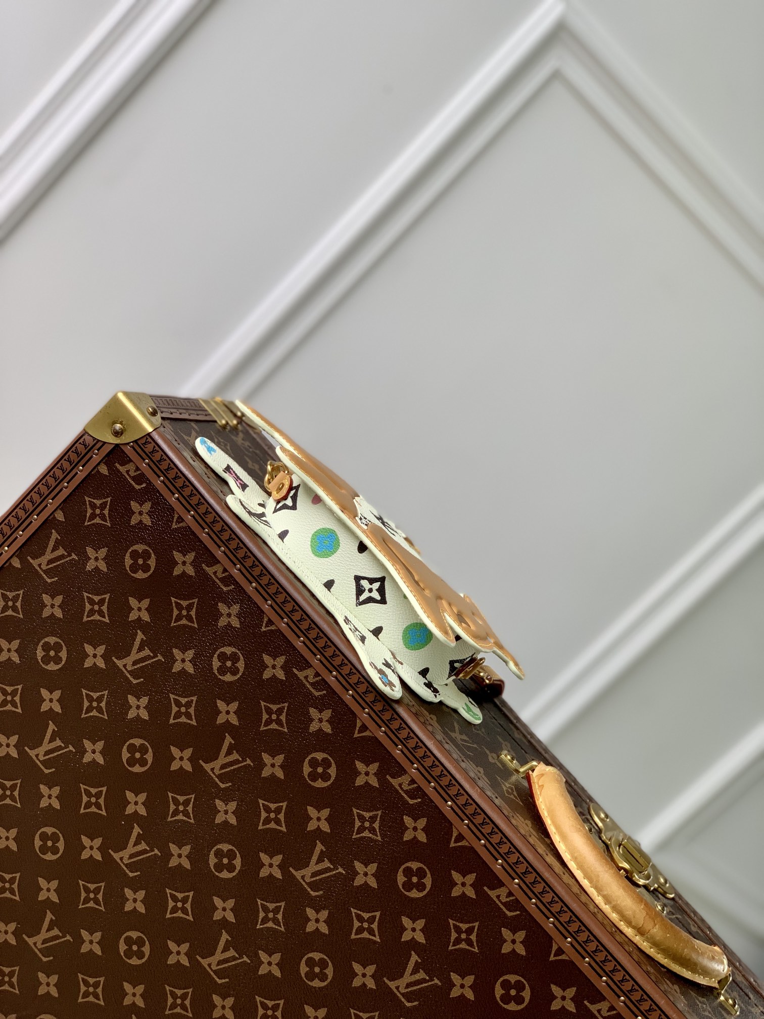 l0*is V*t0n mini crpssbody bag-23 x 16 x 4cm