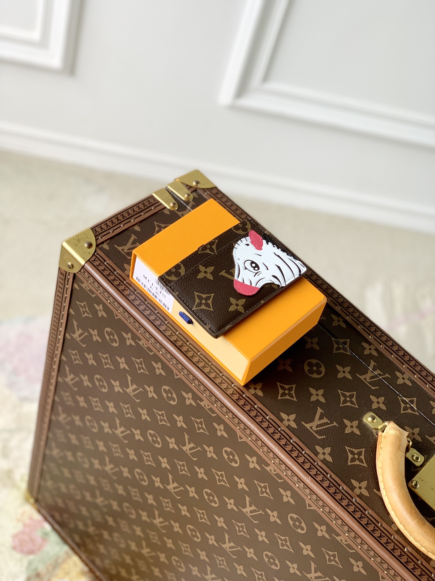 l0*is V*t0n wallet-11 x 7 x 0.5cm