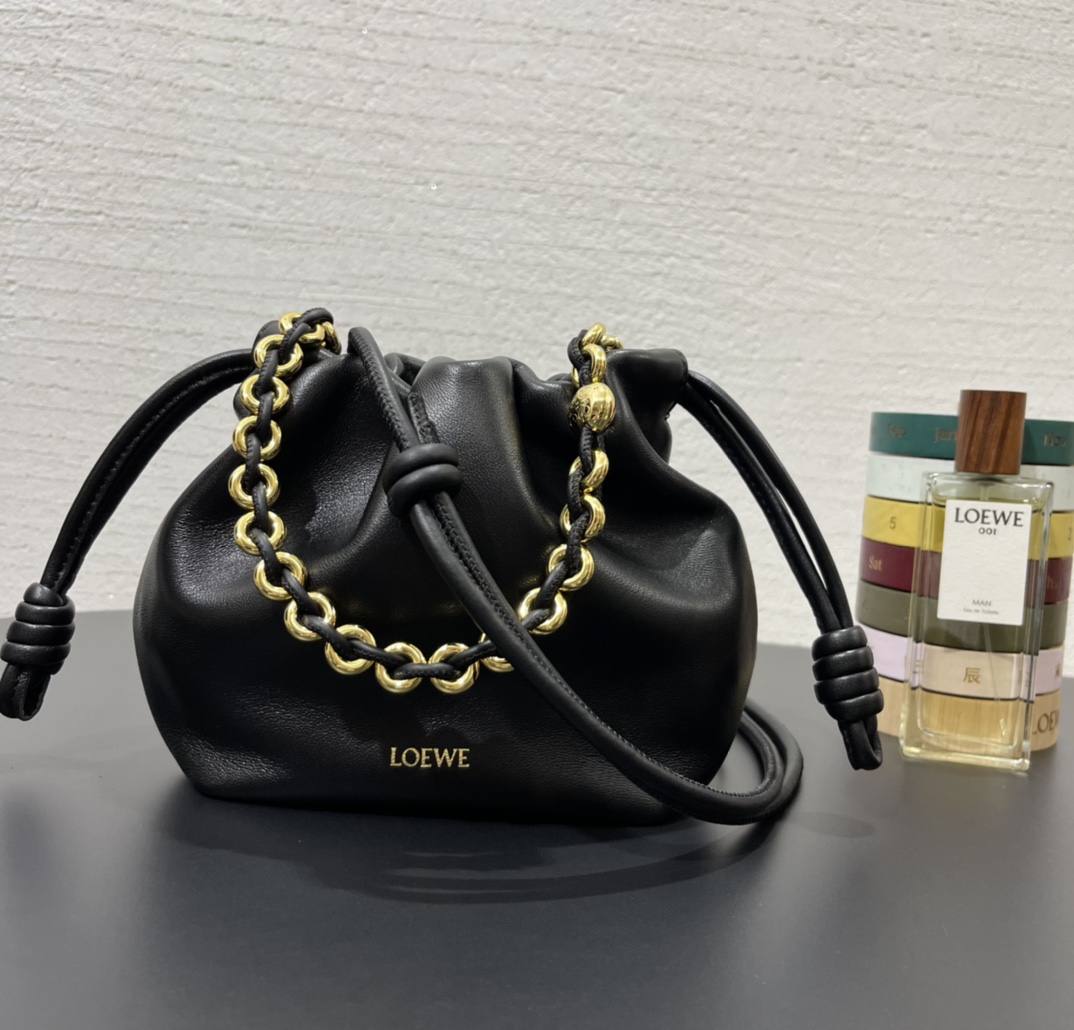 L0ew* flamenco purse 23*5.5*17cm