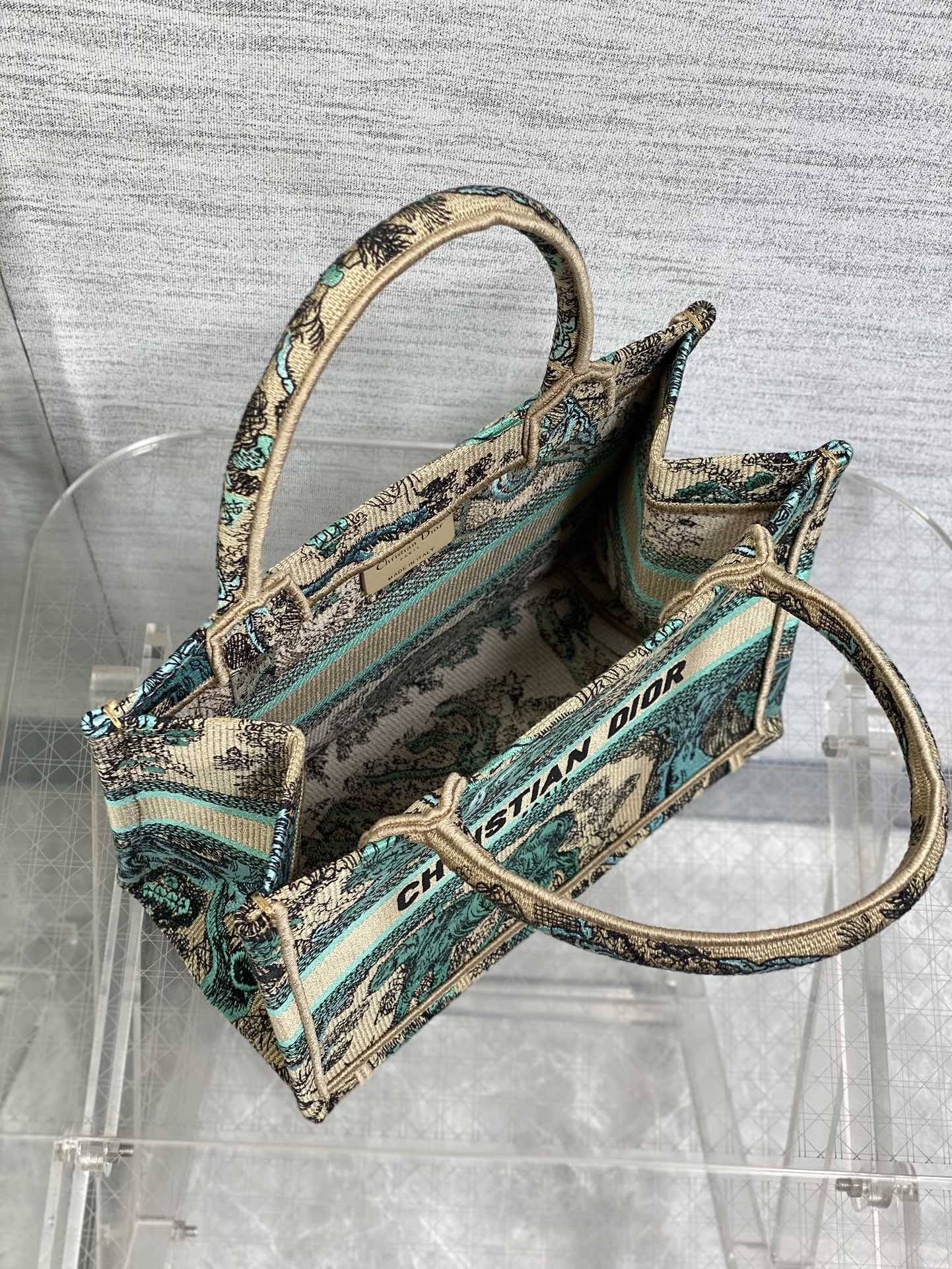 D*or small book tote-26*8*22cm