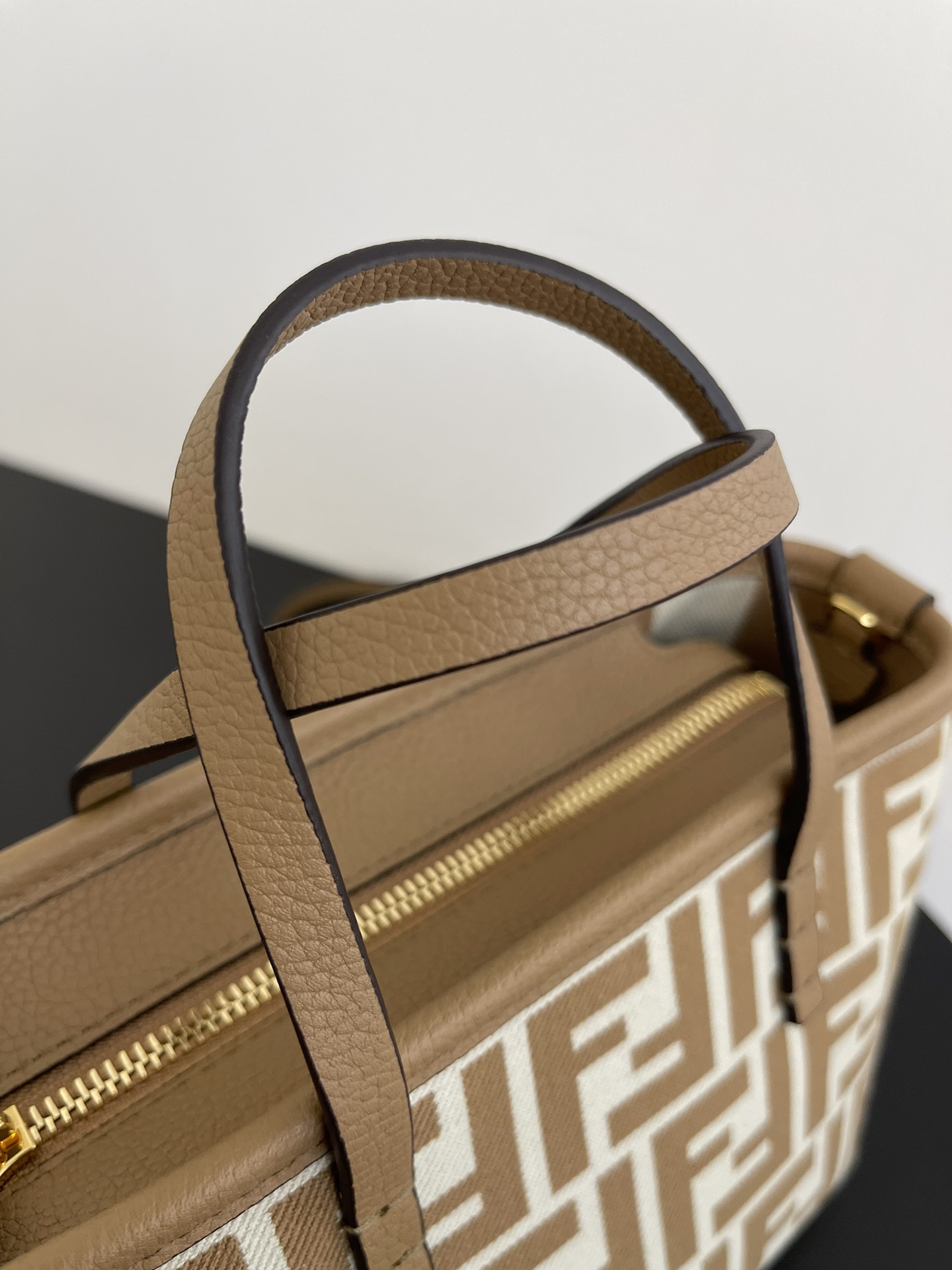 F**di roll bag -23*19.5*15cm