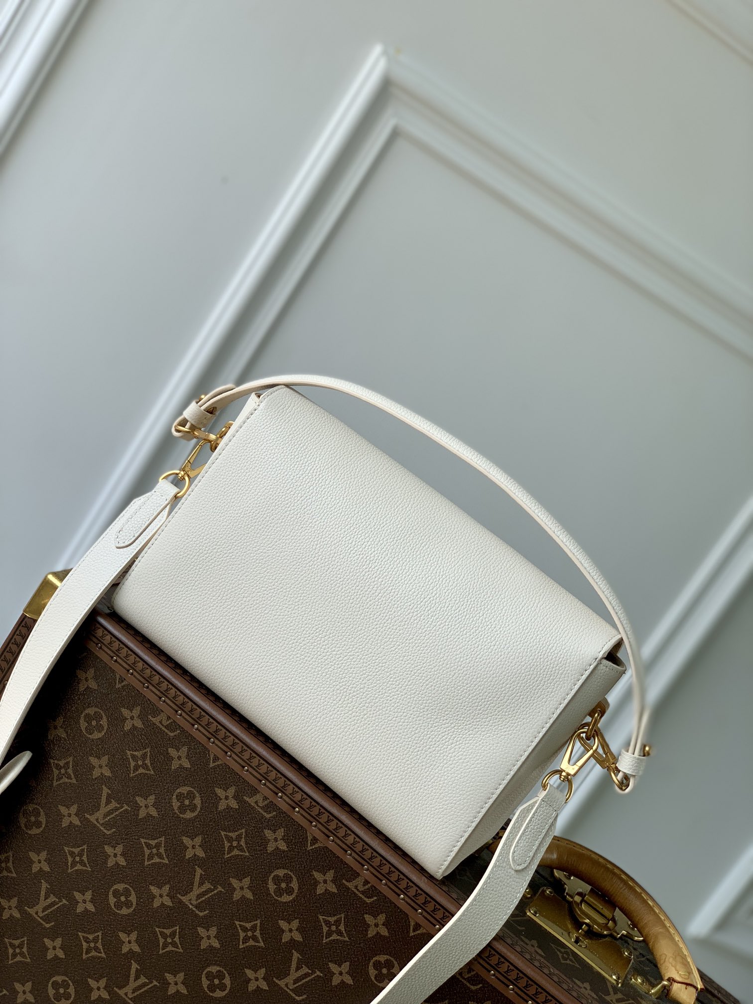 l0*is V*t0n soft twist bag-m24639-27*19*9cm
