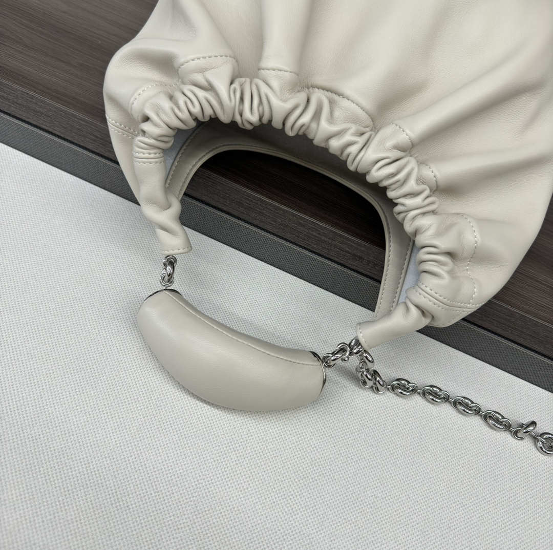 L0ew* squeeze bag-29*24*10.5cm