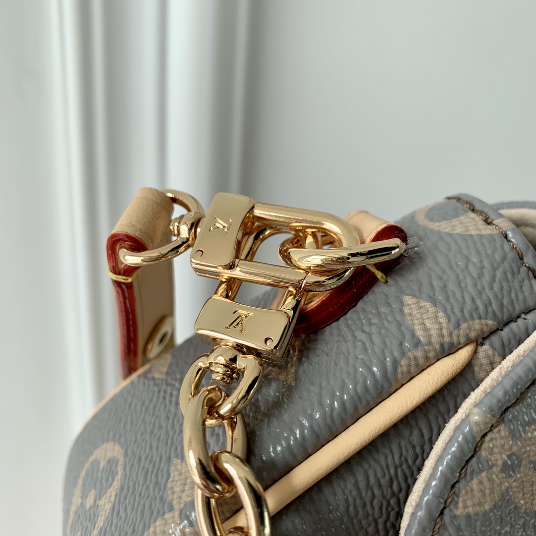 l0*is V*t0n wallet on chain ivy-23.5 x 12 x 4.3cm