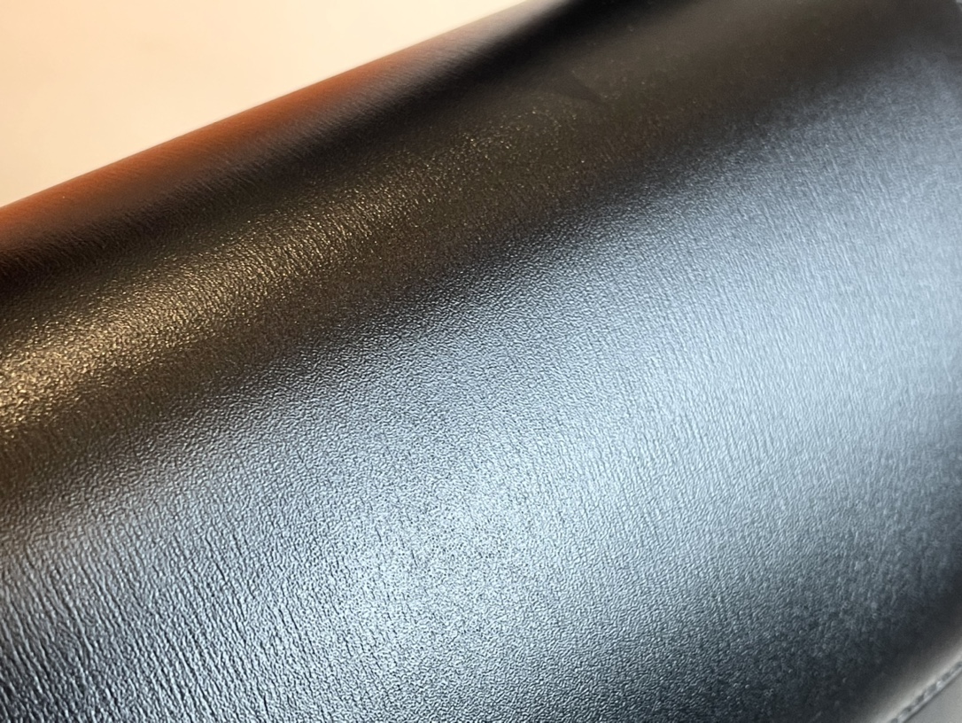 H**mes constance box leather-19cm