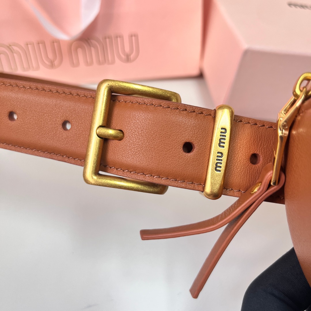 M*um*u belt bag