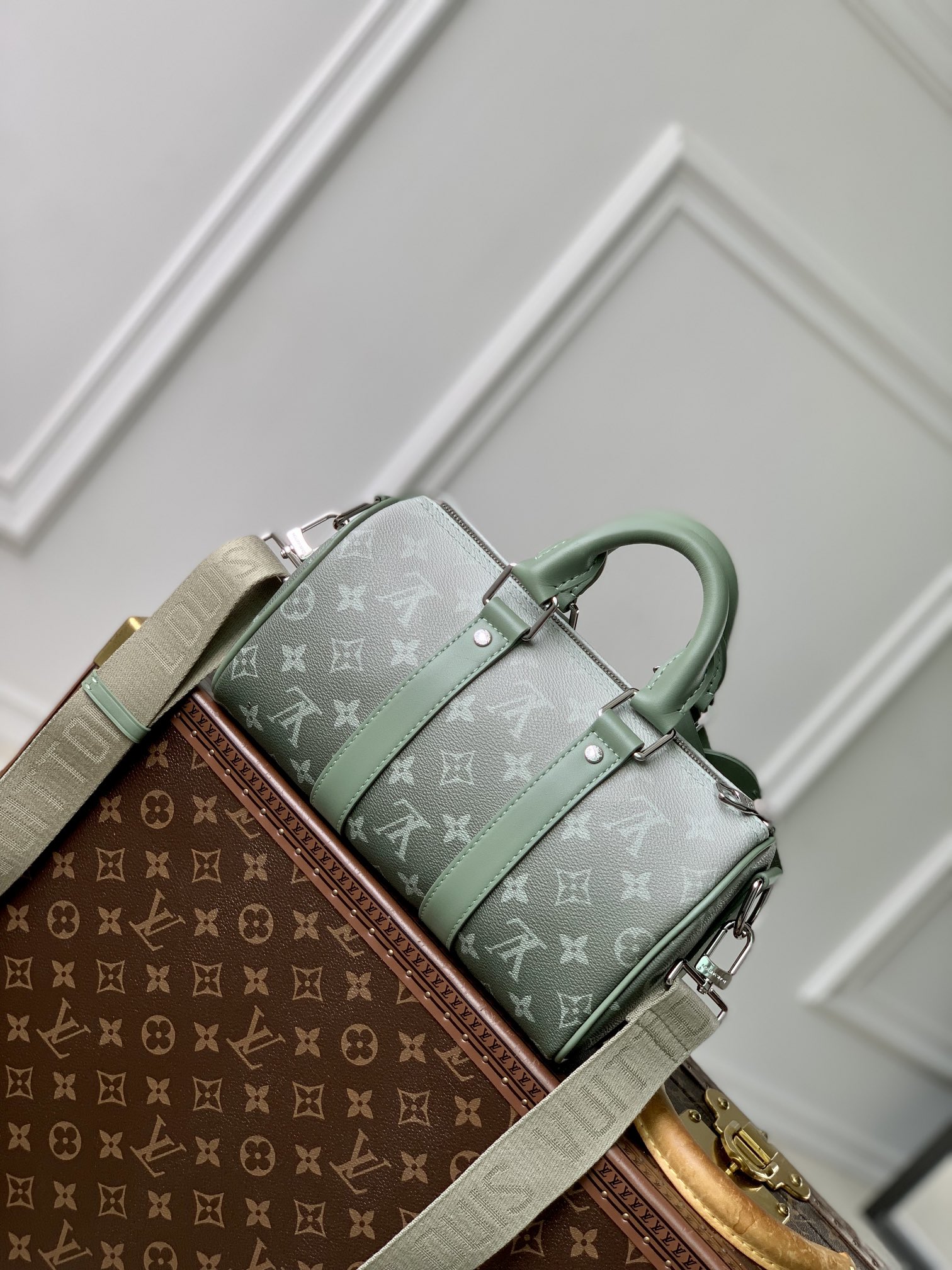 l0*is V*t0n keepall bandoulière 25 -m24849-25*15*11cm