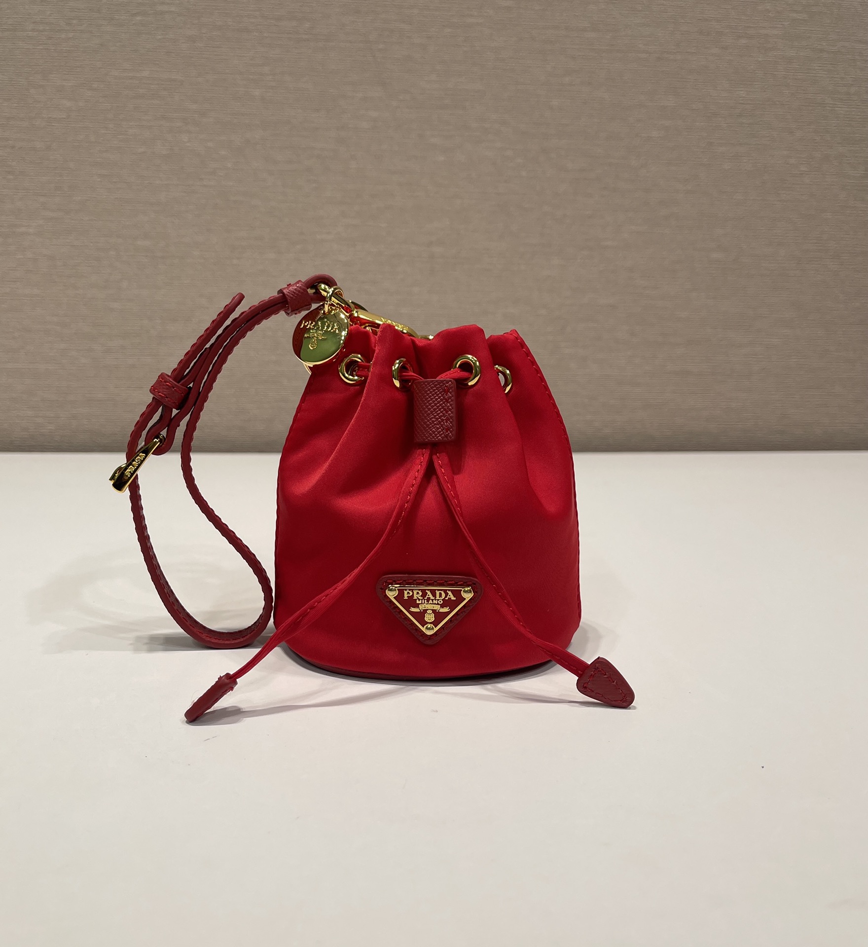 Pra*a 1tt202 re-nylon mini bag-8.5*10.5cm
