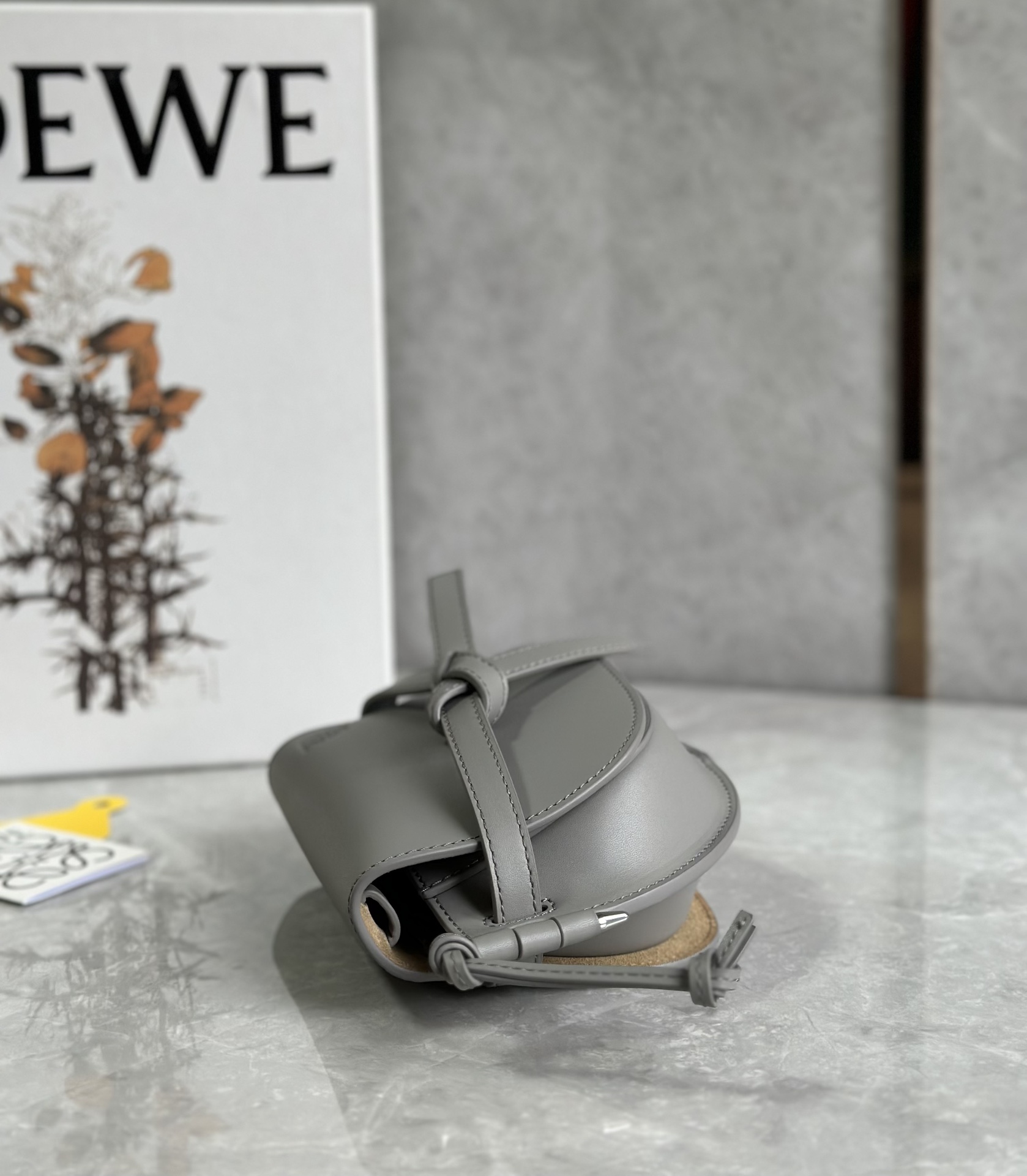 L0ew* mini puzzle gatedual bag-21*12.5*9cm
